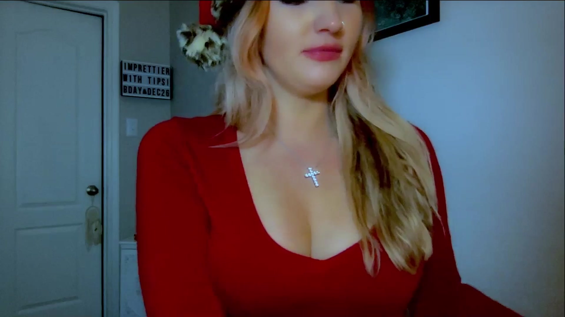 Gallery image thumbnail from Xonakitaxo's myfreecams stream on, 12/14/2023, 18:40 image 8 of 20
