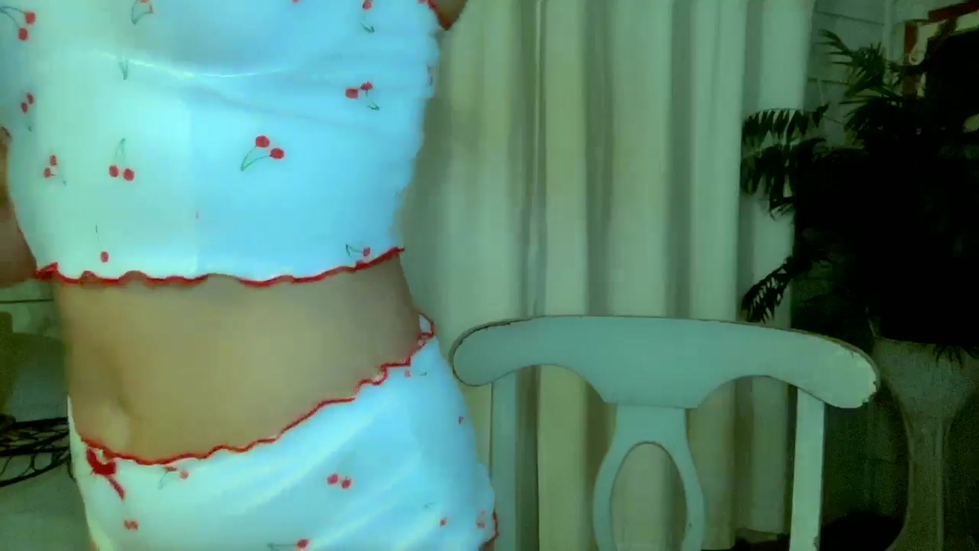 Gallery image thumbnail from Xonakitaxo's myfreecams stream on, 09/09/2024, 03:44 image 6 of 20