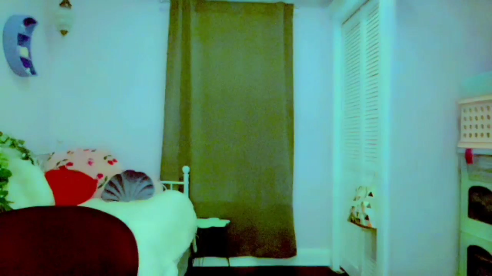 Gallery image thumbnail from Xonakitaxo's myfreecams stream on, 03/15/2025, 05:48 image 17 of 20