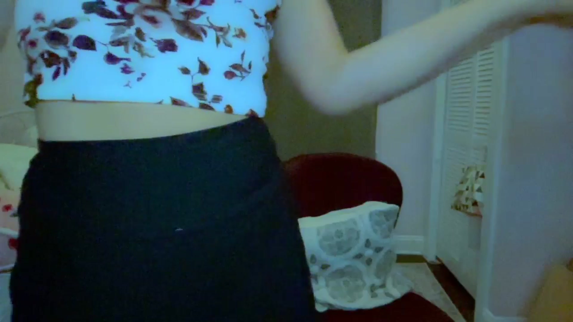 Gallery image thumbnail from Xonakitaxo's myfreecams stream on, 05/09/2025, 06:09 image 17 of 20