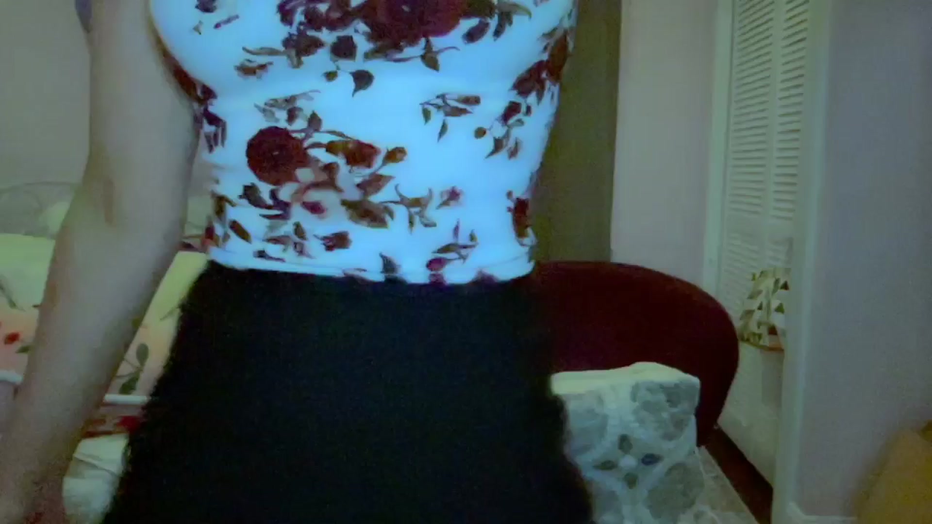 Gallery image thumbnail from Xonakitaxo's myfreecams stream on, 05/09/2025, 06:09 image 1 of 20