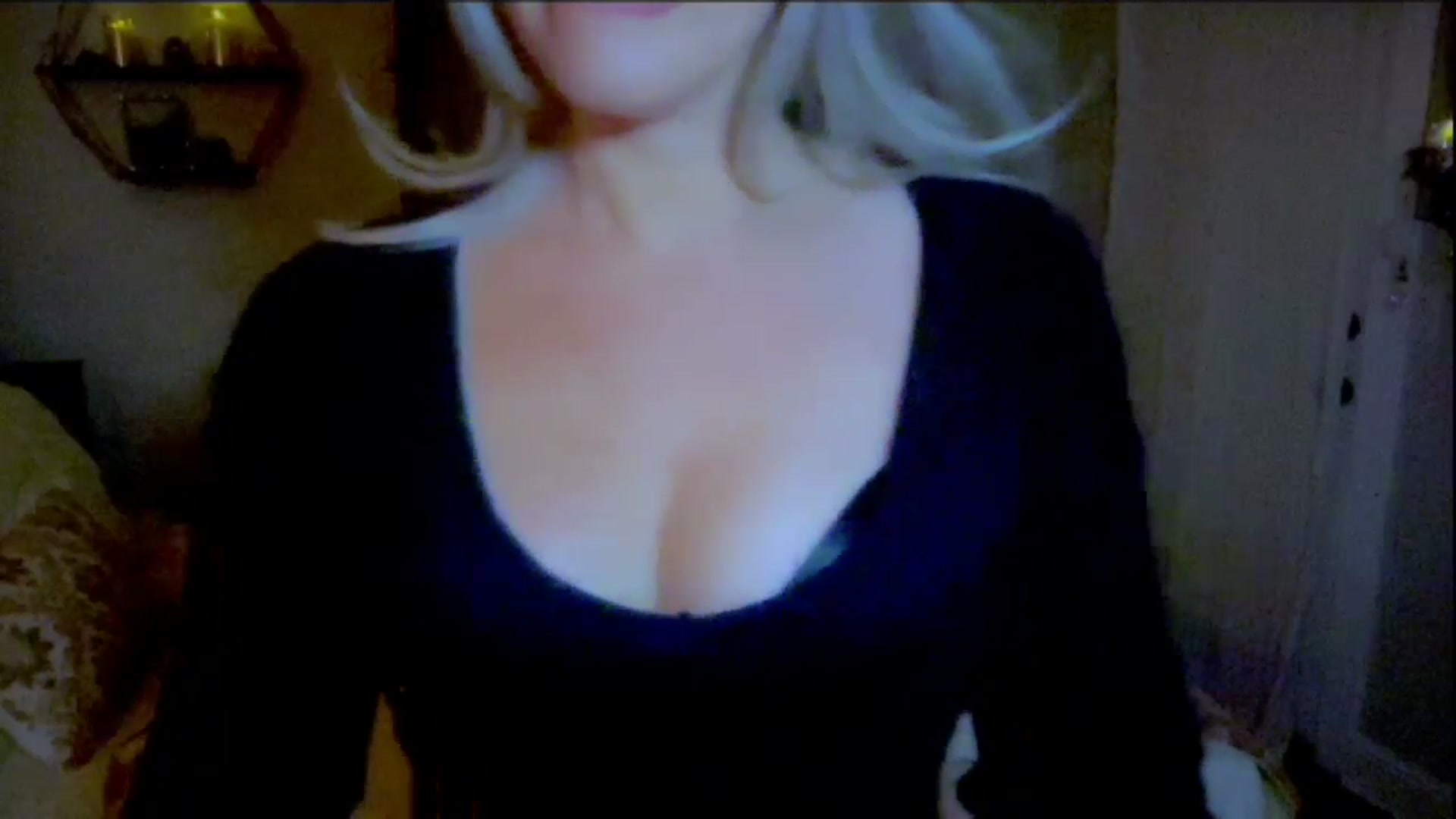 Gallery image thumbnail from Xonakitaxo's myfreecams stream on, 06/29/2025, 06:40 image 14 of 20