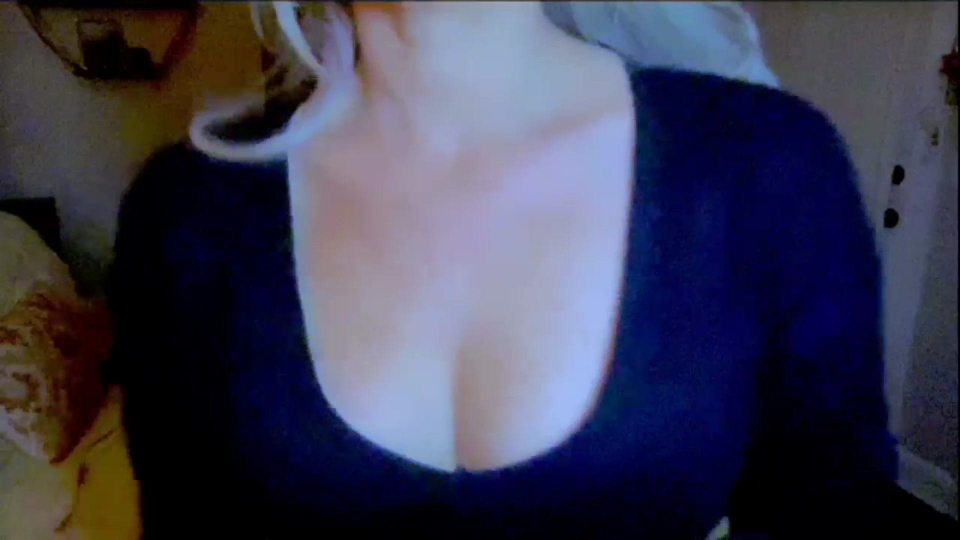Gallery image thumbnail from Xonakitaxo's myfreecams stream on, 06/29/2025, 06:40 image 20 of 20