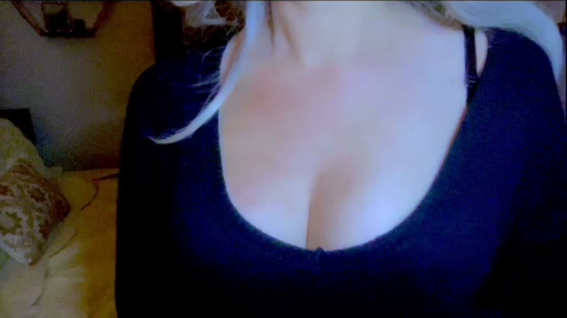 Gallery image thumbnail from Xonakitaxo's myfreecams stream on, 06/29/2025, 06:40 image 6 of 20