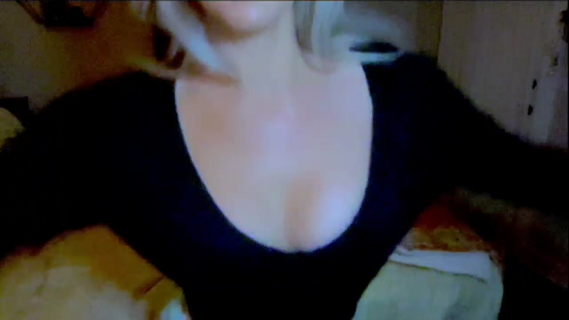 Gallery image thumbnail from Xonakitaxo's myfreecams stream on, 06/29/2025, 06:52 image 20 of 20
