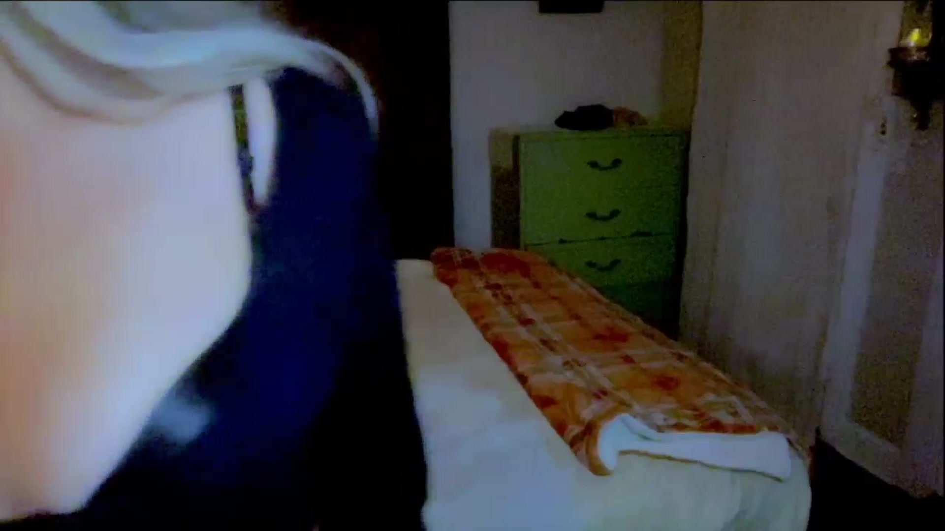 Gallery image thumbnail from Xonakitaxo's myfreecams stream on, 06/29/2025, 07:35 image 5 of 20