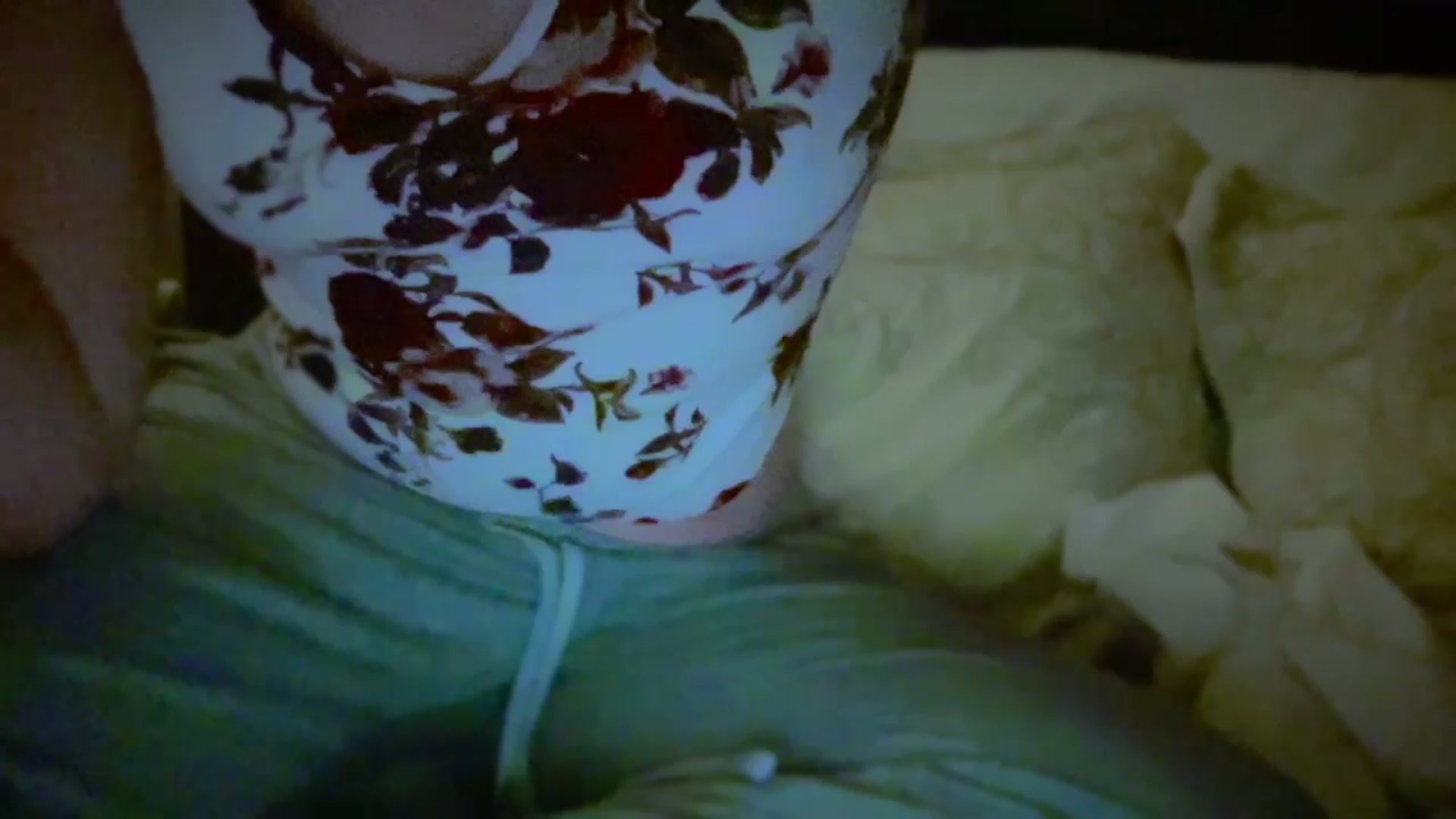 Gallery image thumbnail from Xonakitaxo's myfreecams stream on, 08/30/2025, 08:41 image 8 of 20