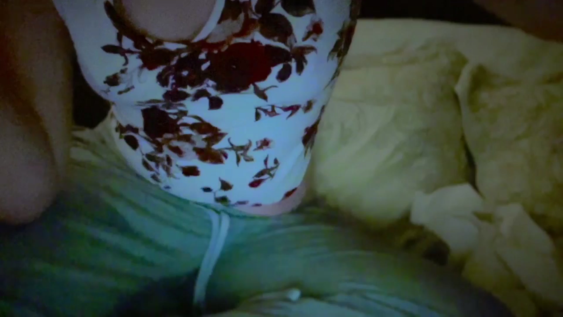 Gallery image thumbnail from Xonakitaxo's myfreecams stream on, 08/30/2025, 08:41 image 11 of 20