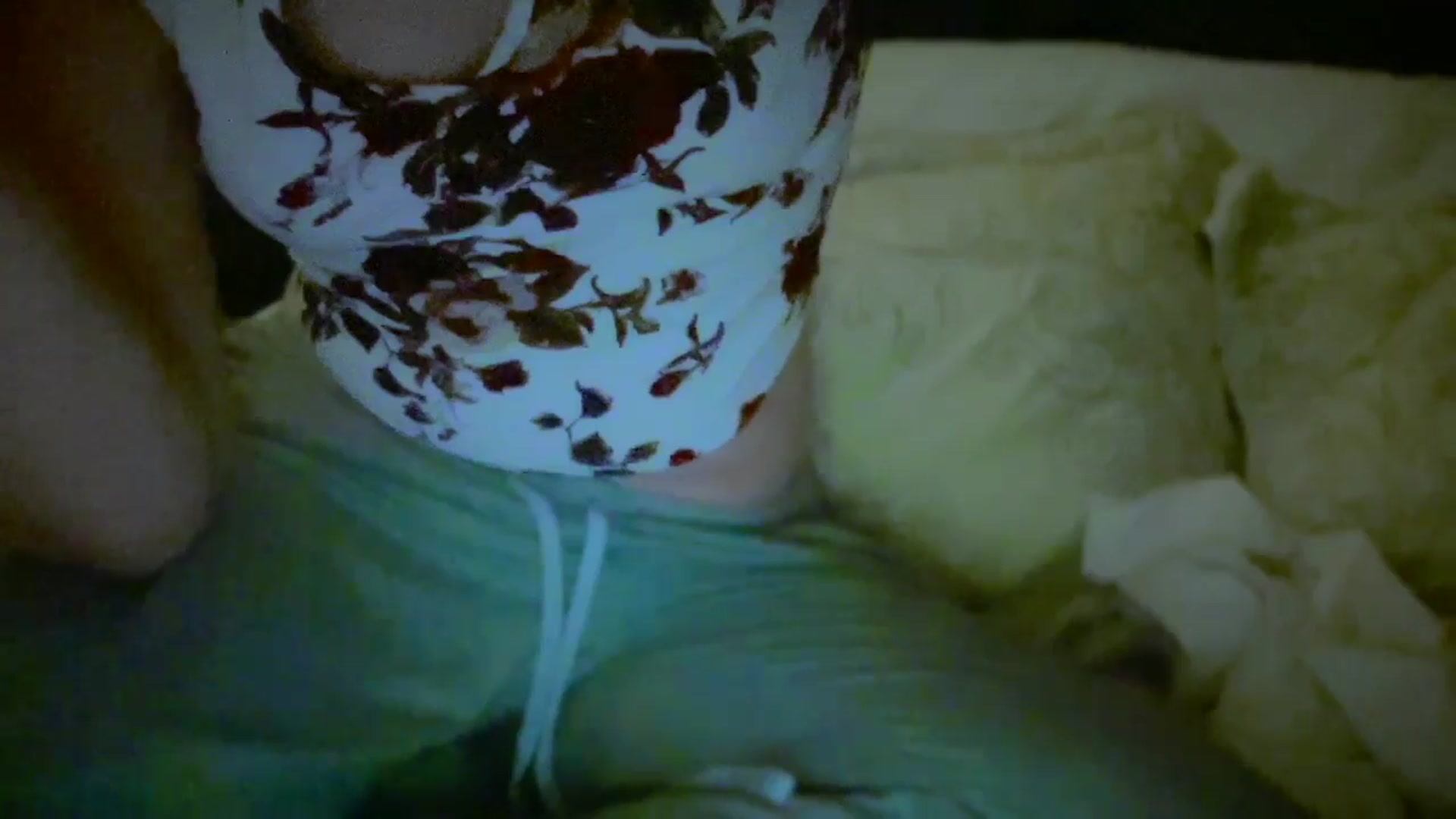 Gallery image thumbnail from Xonakitaxo's myfreecams stream on, 08/30/2025, 09:14 image 3 of 20