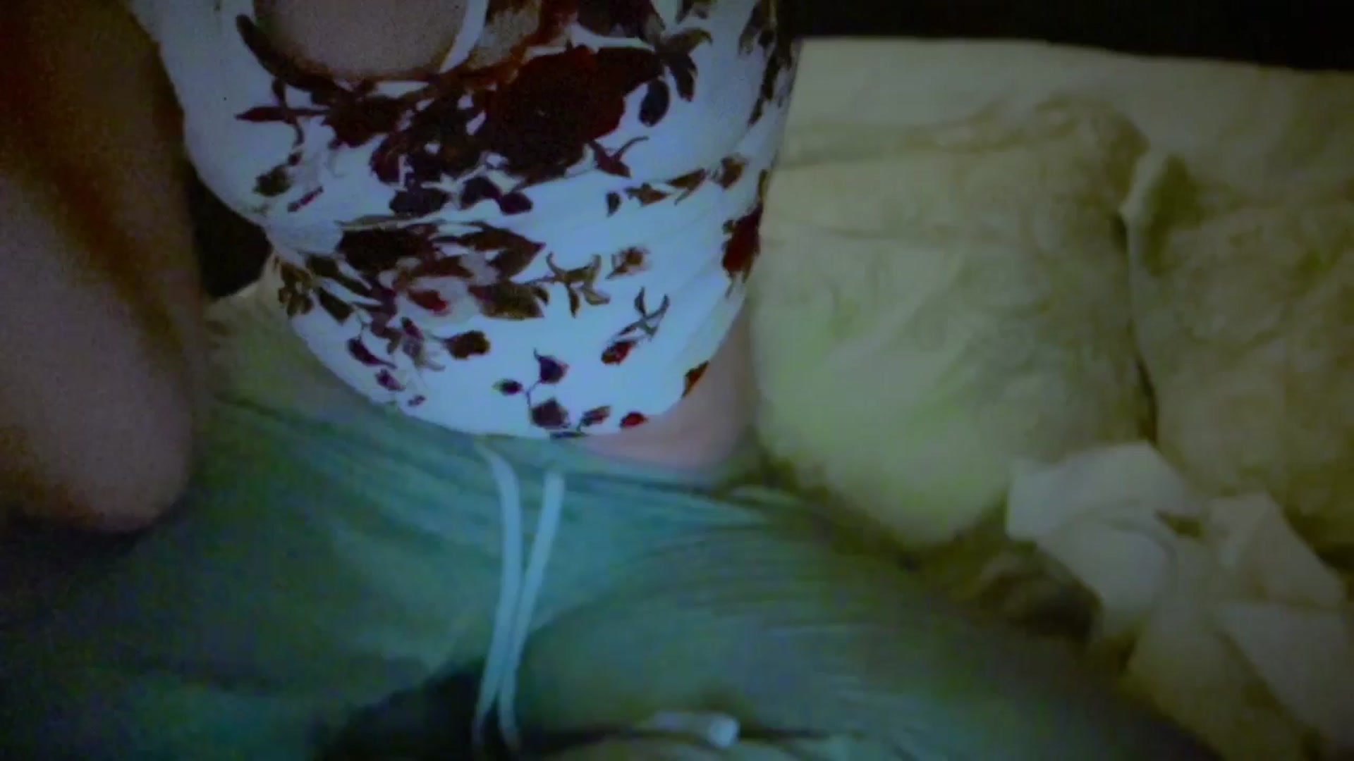 Gallery image thumbnail from Xonakitaxo's myfreecams stream on, 08/30/2025, 09:14 image 5 of 20