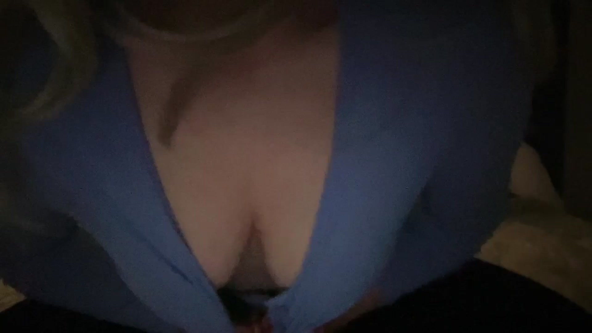 Gallery image thumbnail from Xonakitaxo's myfreecams stream on, 01/25/2026, 03:15 image 12 of 20