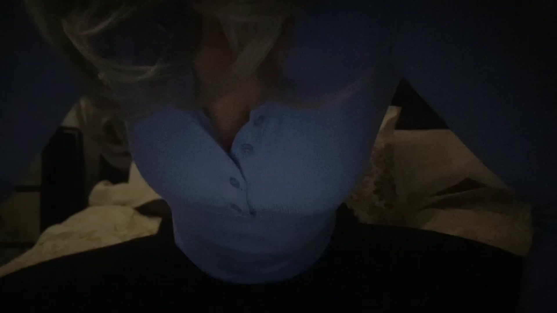 Gallery image thumbnail from Xonakitaxo's myfreecams stream on, 01/25/2026, 03:15 image 8 of 20