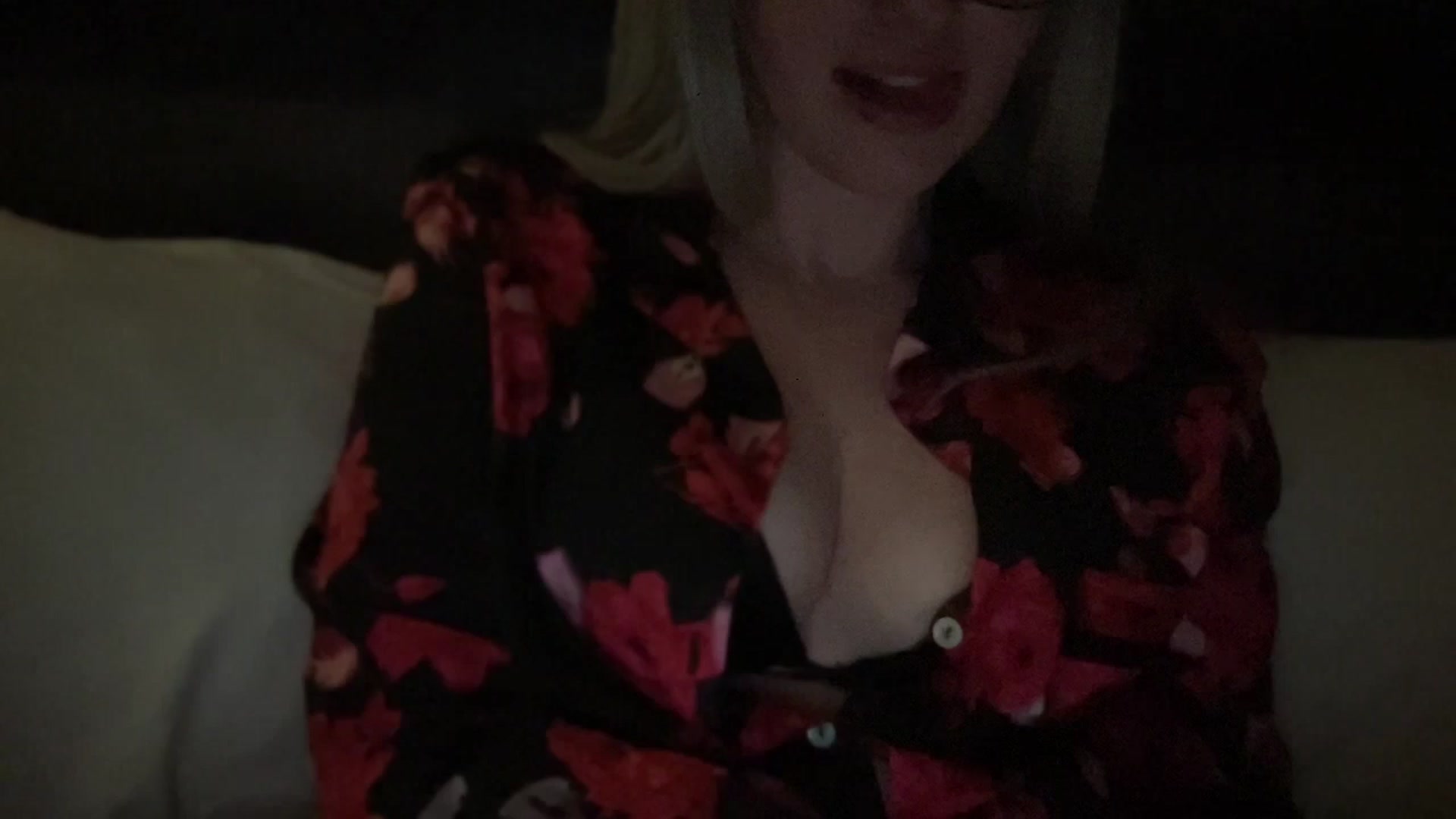 Gallery image thumbnail from Xonakitaxo's myfreecams stream on, 02/07/2026, 06:47 image 8 of 20