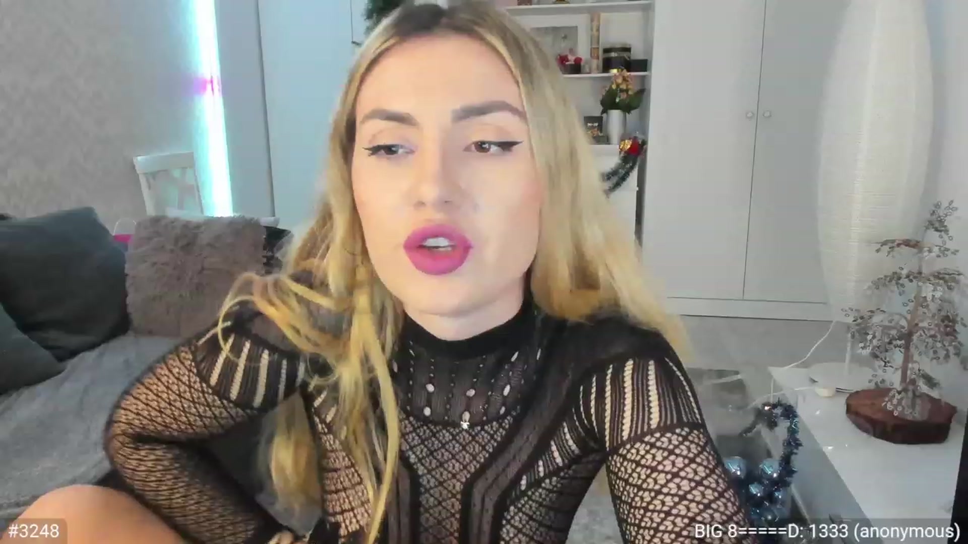 Gallery image thumbnail from Xonita4Tigre's myfreecams stream on, 12/13/2022, 01:53 image 4 of 20