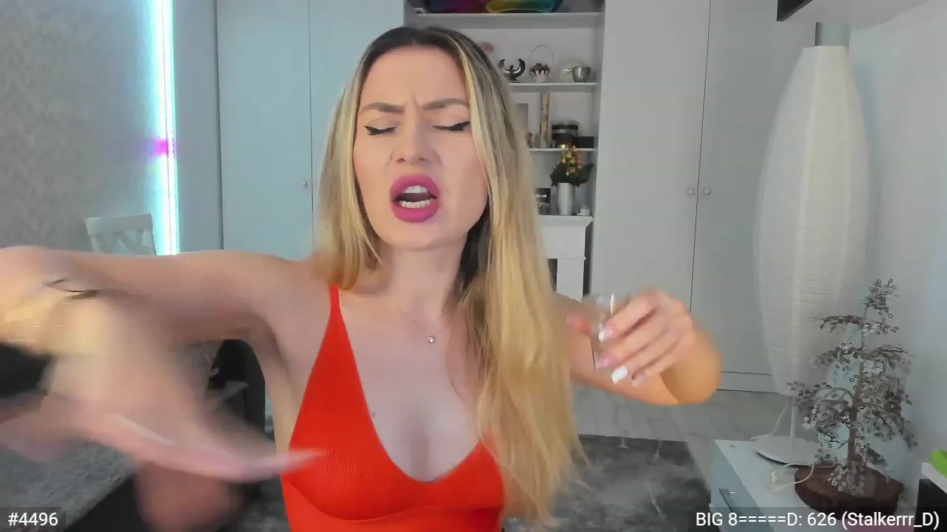 Gallery image thumbnail from Xonnie's myfreecams stream on, 01/11/2023, 02:31 image 6 of 20