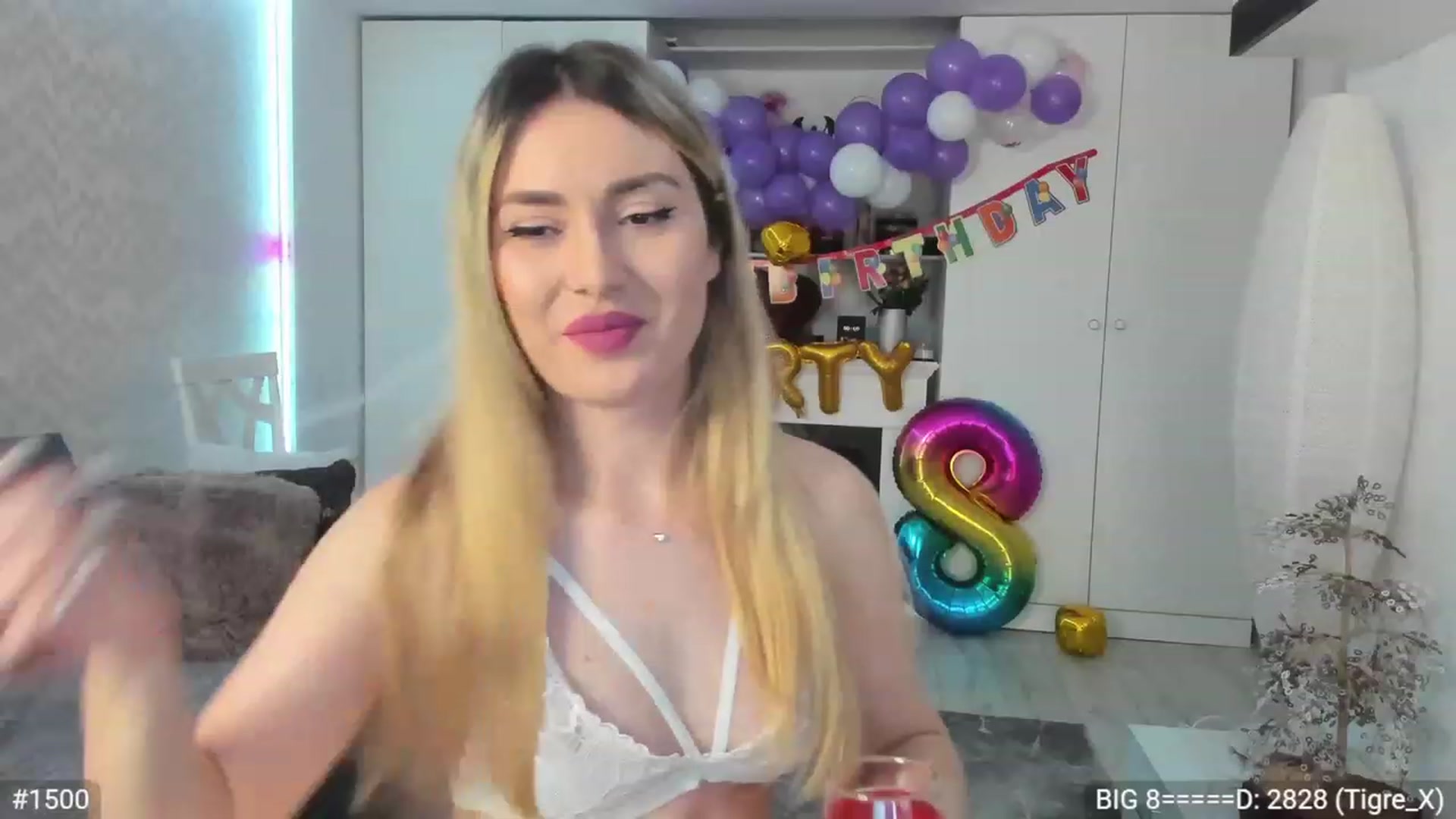 Gallery image thumbnail from Xonnie's myfreecams stream on, 01/28/2023, 02:48 image 6 of 20