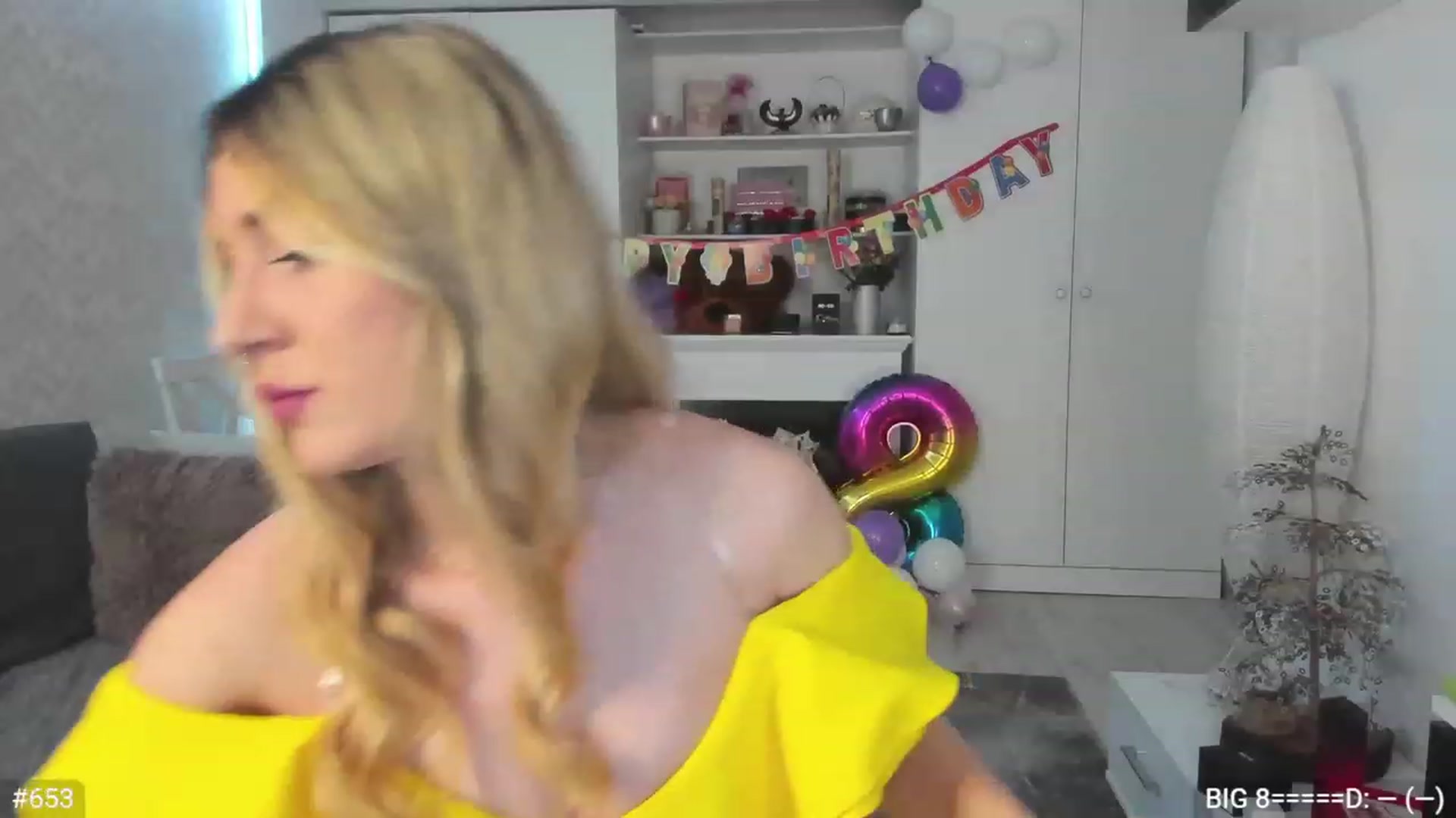 Gallery image thumbnail from Xonnie's myfreecams stream on, 01/30/2023, 22:32 image 13 of 20