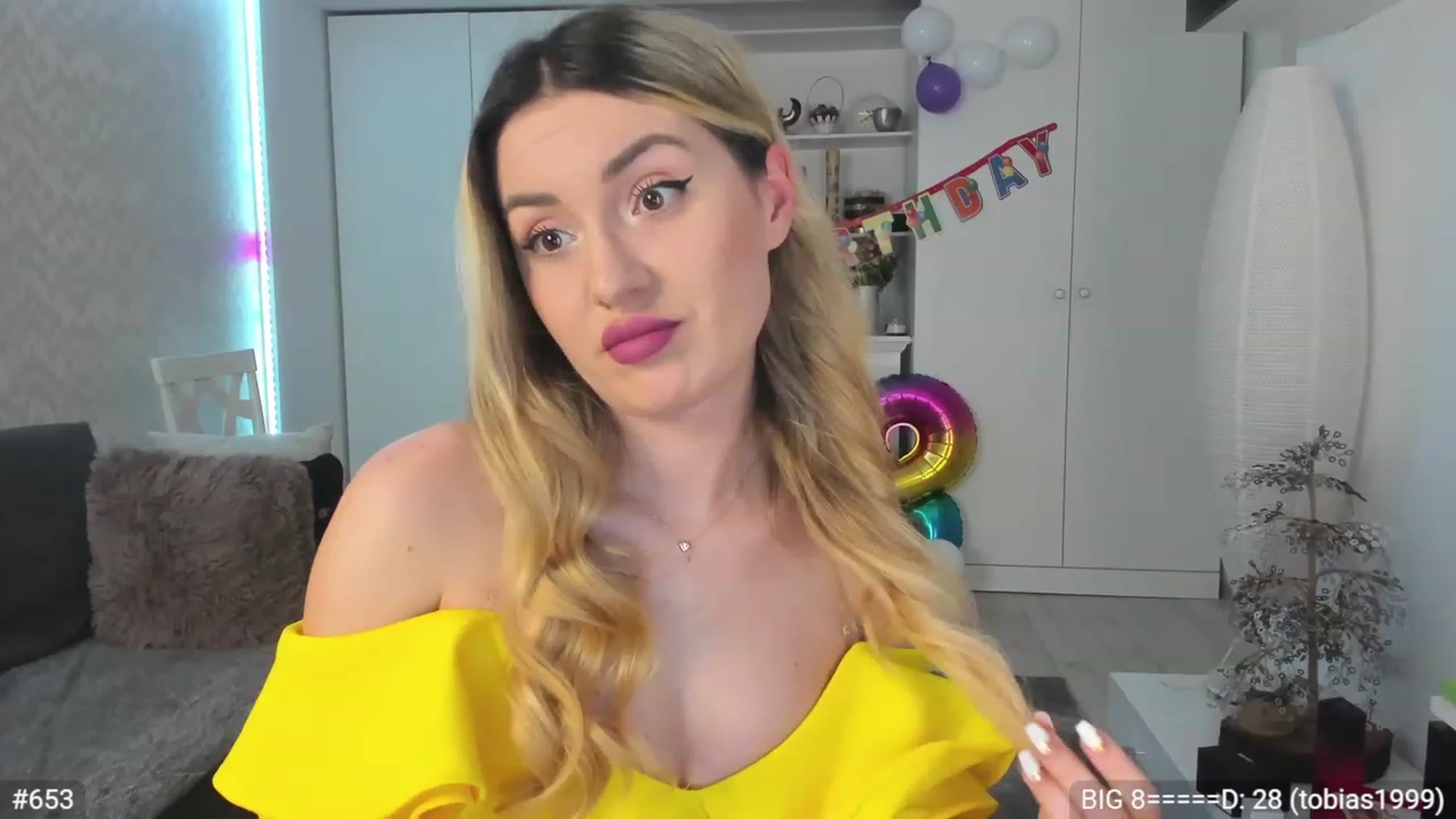 Gallery image thumbnail from Xonnie's myfreecams stream on, 01/30/2023, 22:32 image 19 of 20