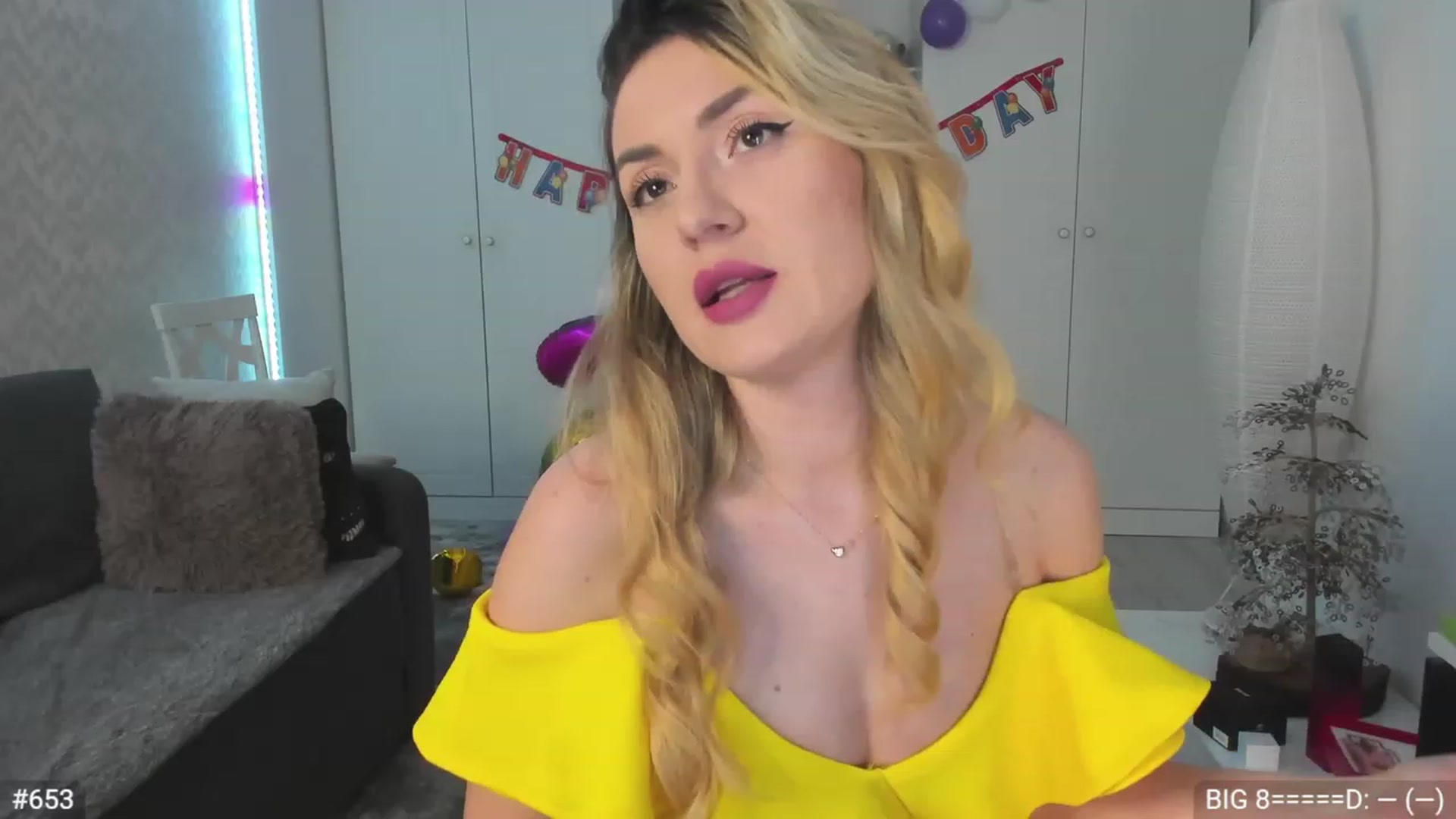 Gallery image thumbnail from Xonnie's myfreecams stream on, 01/30/2023, 22:32 image 4 of 20