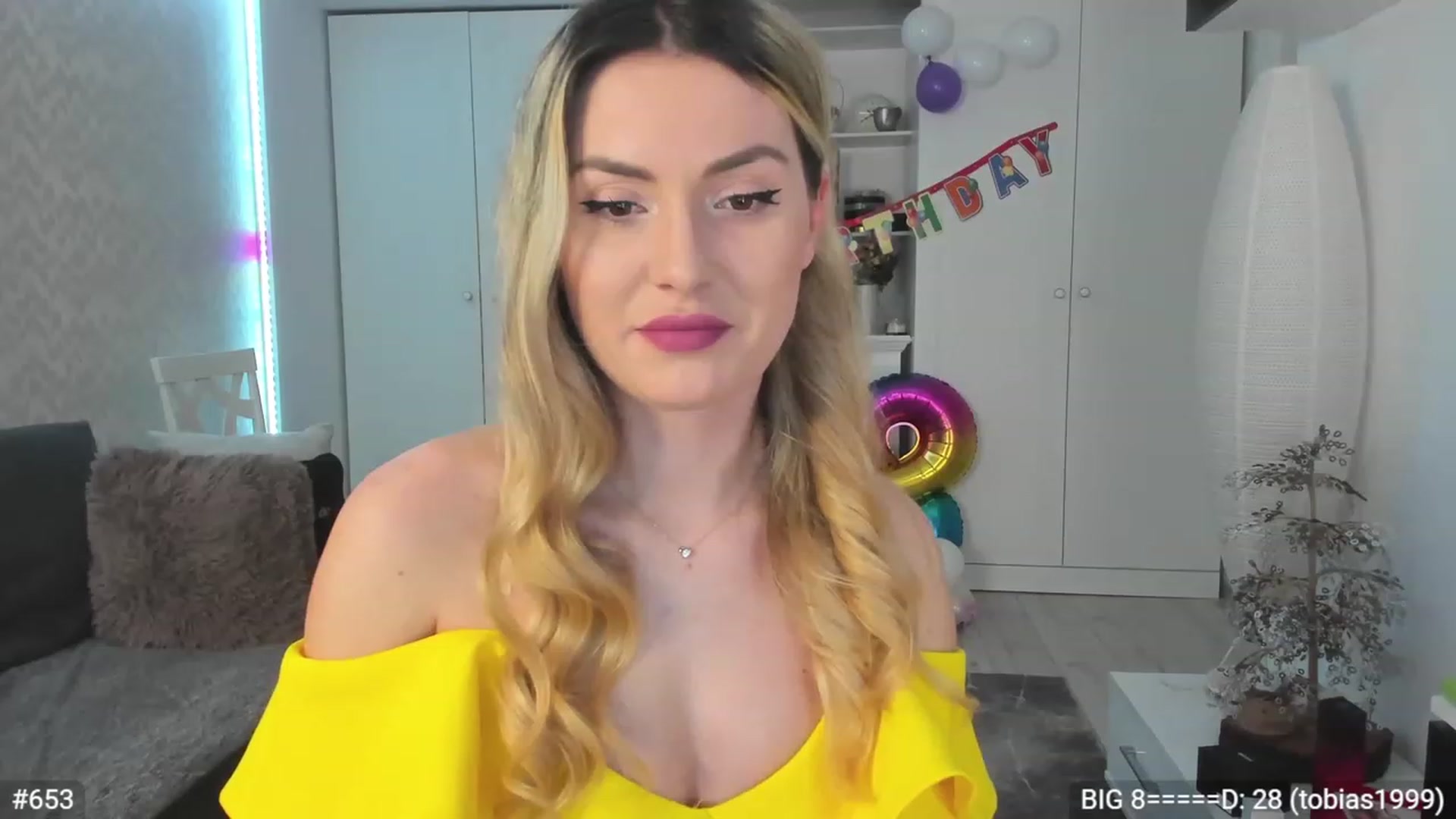 Gallery image thumbnail from Xonnie's myfreecams stream on, 01/30/2023, 22:32 image 18 of 20