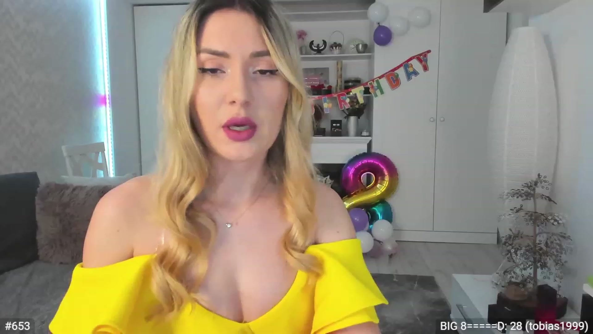 Gallery image thumbnail from Xonnie's myfreecams stream on, 01/30/2023, 22:32 image 15 of 20