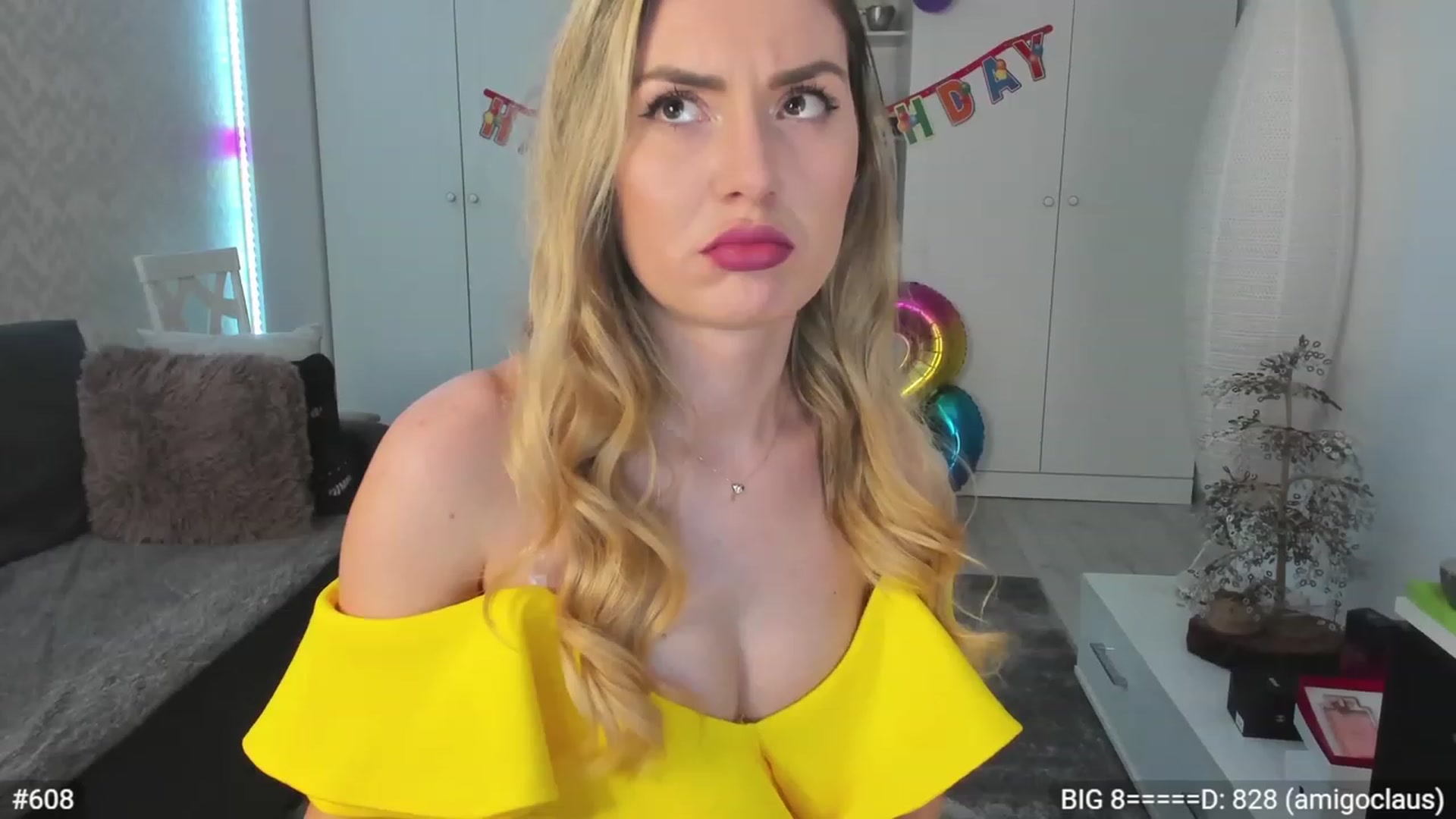 Gallery image thumbnail from Xonnie's myfreecams stream on, 01/31/2023, 02:38 image 8 of 20