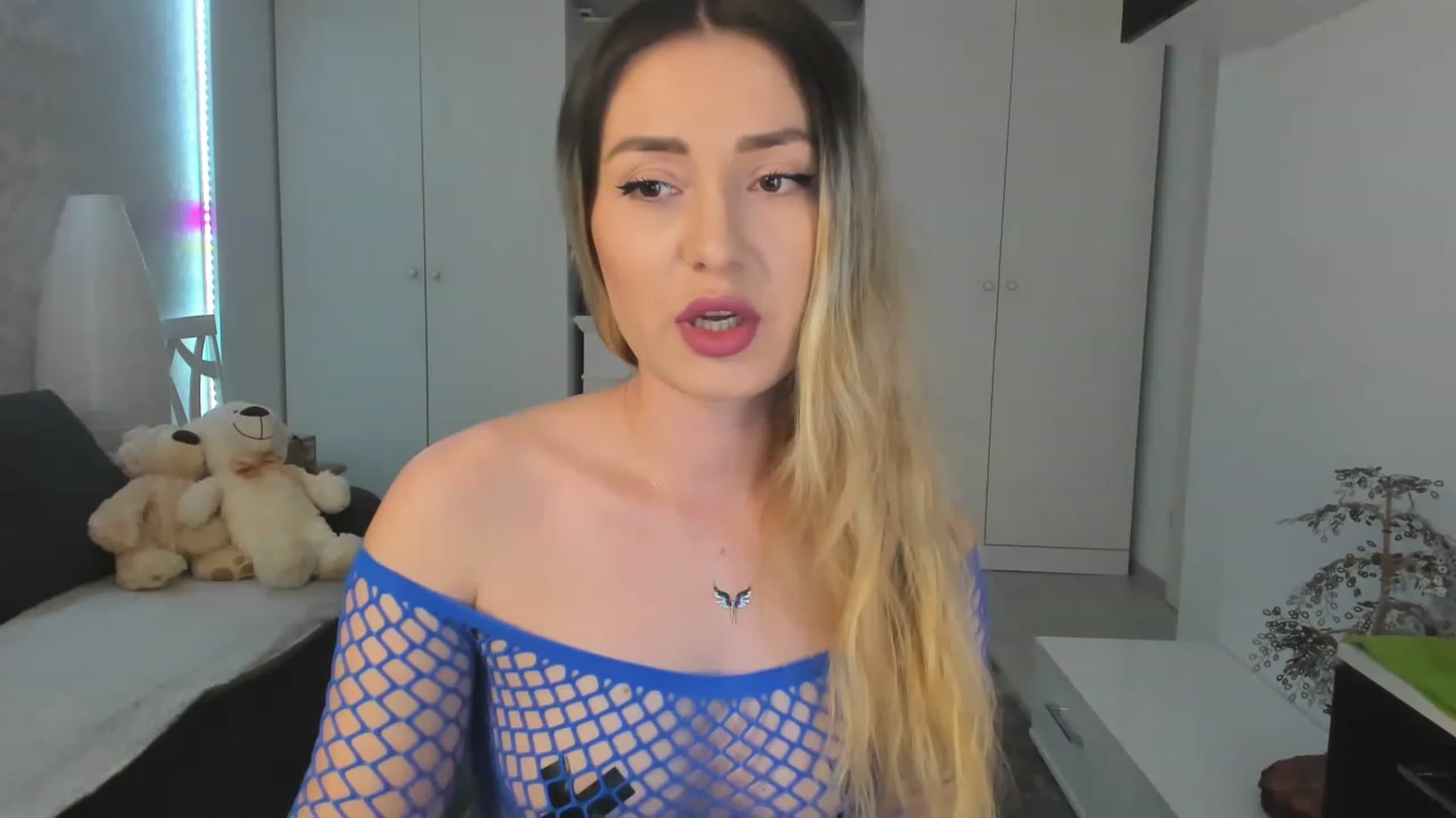 Gallery image thumbnail from Xonnie's myfreecams stream on, 07/16/2023, 23:39 image 1 of 20