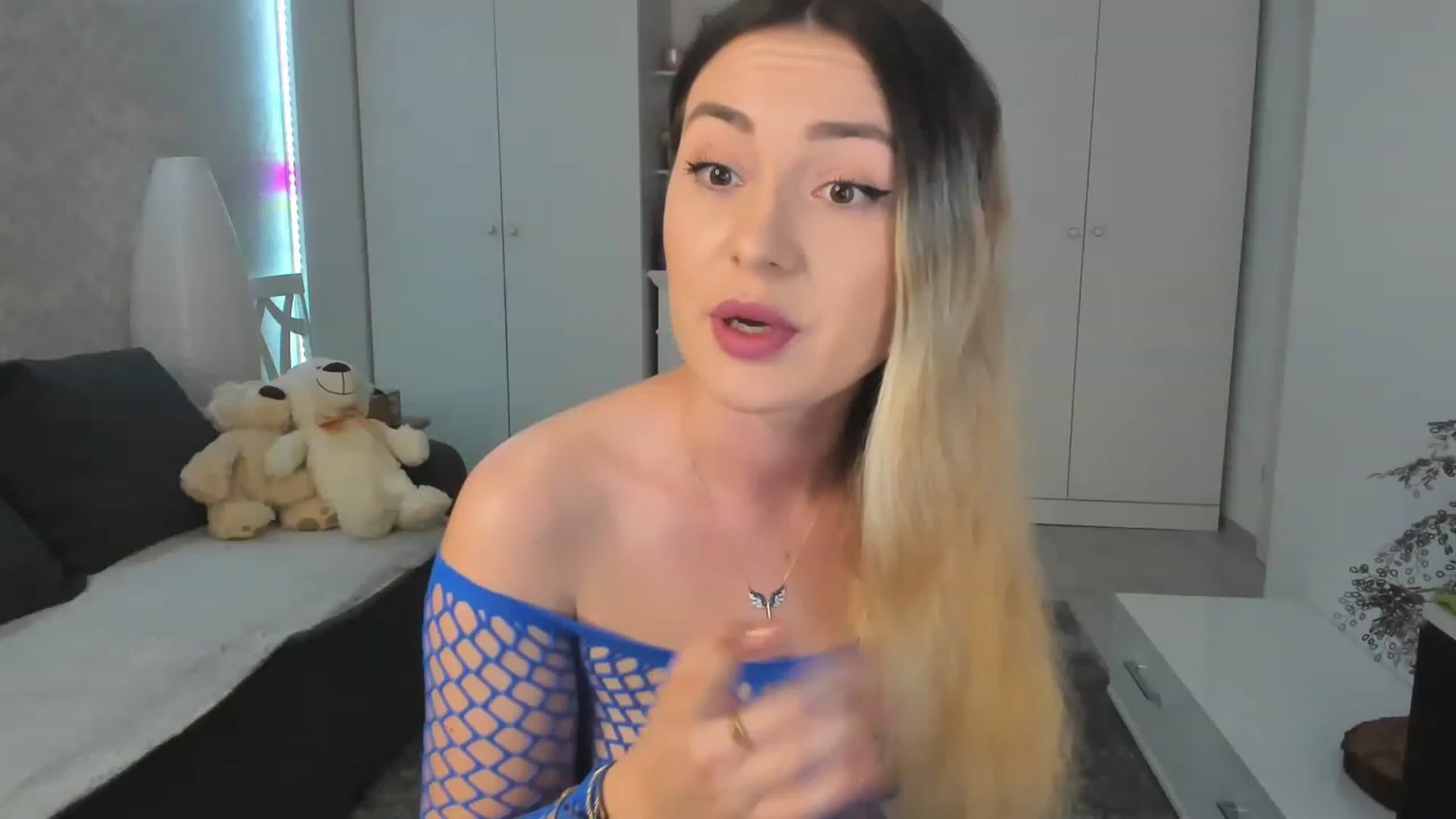 Gallery image thumbnail from Xonnie's myfreecams stream on, 07/17/2023, 03:05 image 1 of 20