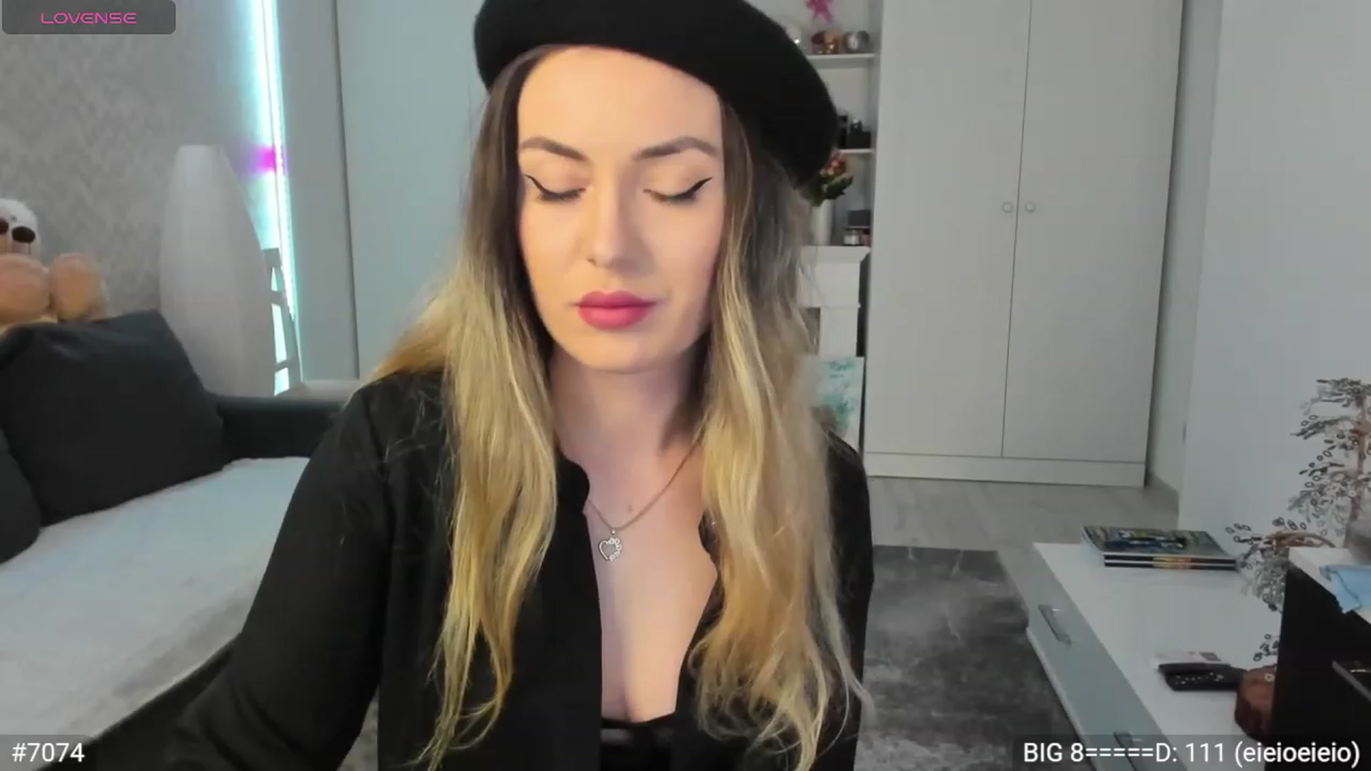 Gallery image thumbnail from Xonnie's myfreecams stream on, 01/26/2024, 23:17 image 8 of 20