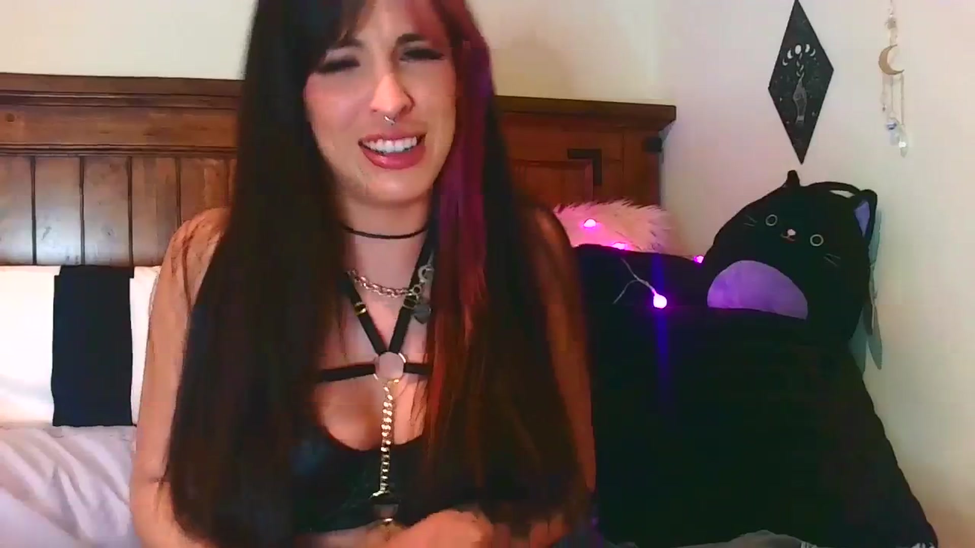 Gallery image thumbnail from XoxoAudrey's myfreecams stream on, 10/11/2023, 09:22 image 3 of 20