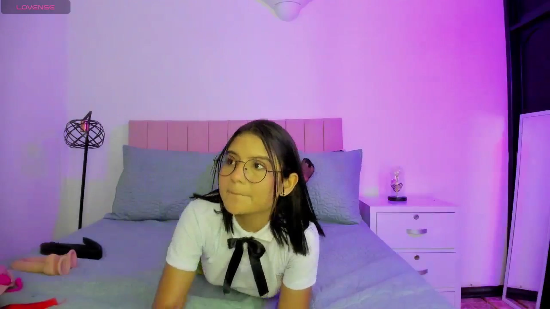 Gallery image thumbnail from Xoxo_danna's myfreecams stream on, 06/11/2024, 10:20 image 7 of 20