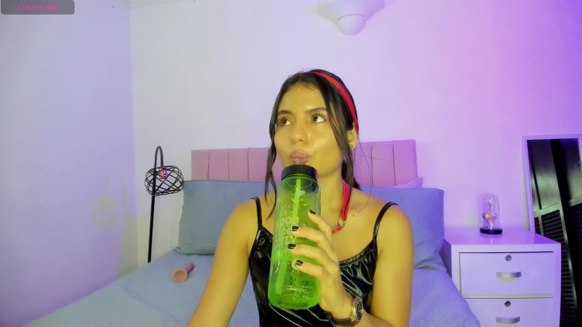 Gallery image thumbnail from Xoxo_danna's myfreecams stream on, 07/21/2024, 11:31 image 15 of 20