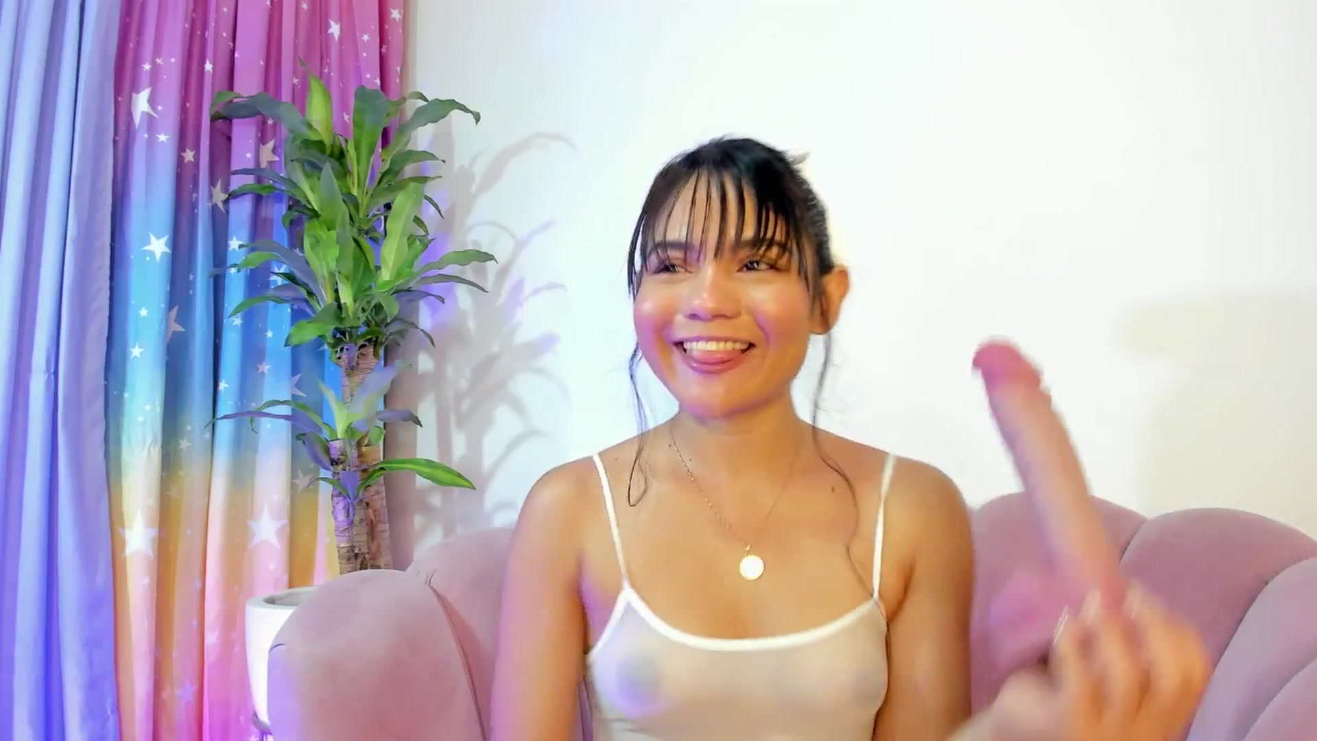 Gallery image thumbnail from Xoxo_danna's myfreecams stream on, 06/12/2025, 12:22 image 20 of 20