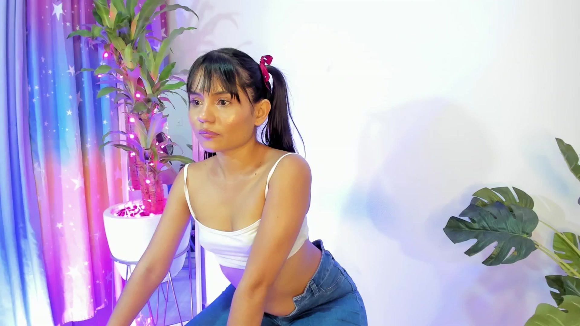 Gallery image thumbnail from Xoxo_danna's myfreecams stream on, 06/26/2025, 01:06 image 1 of 20