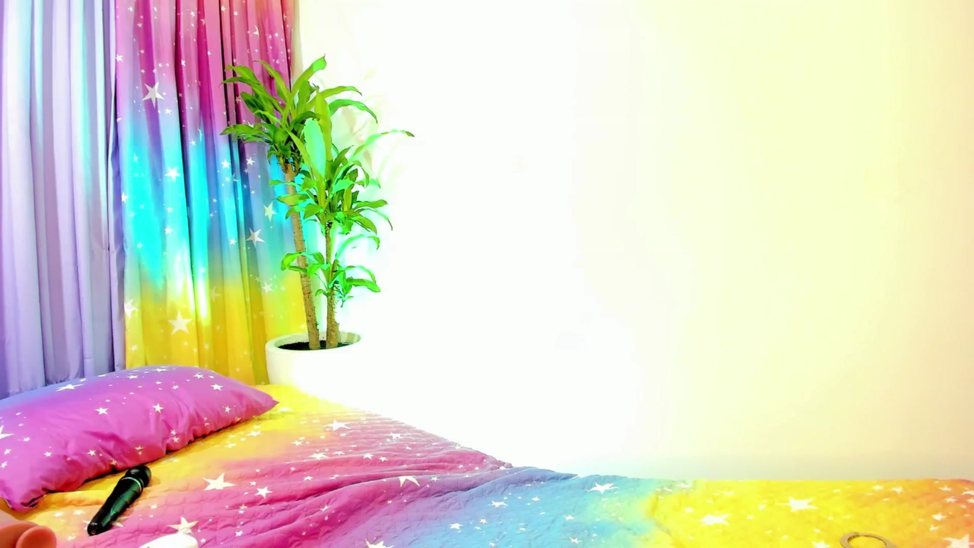 Gallery image thumbnail from Xoxo_danna's myfreecams stream on, 07/19/2025, 08:58 image 19 of 20