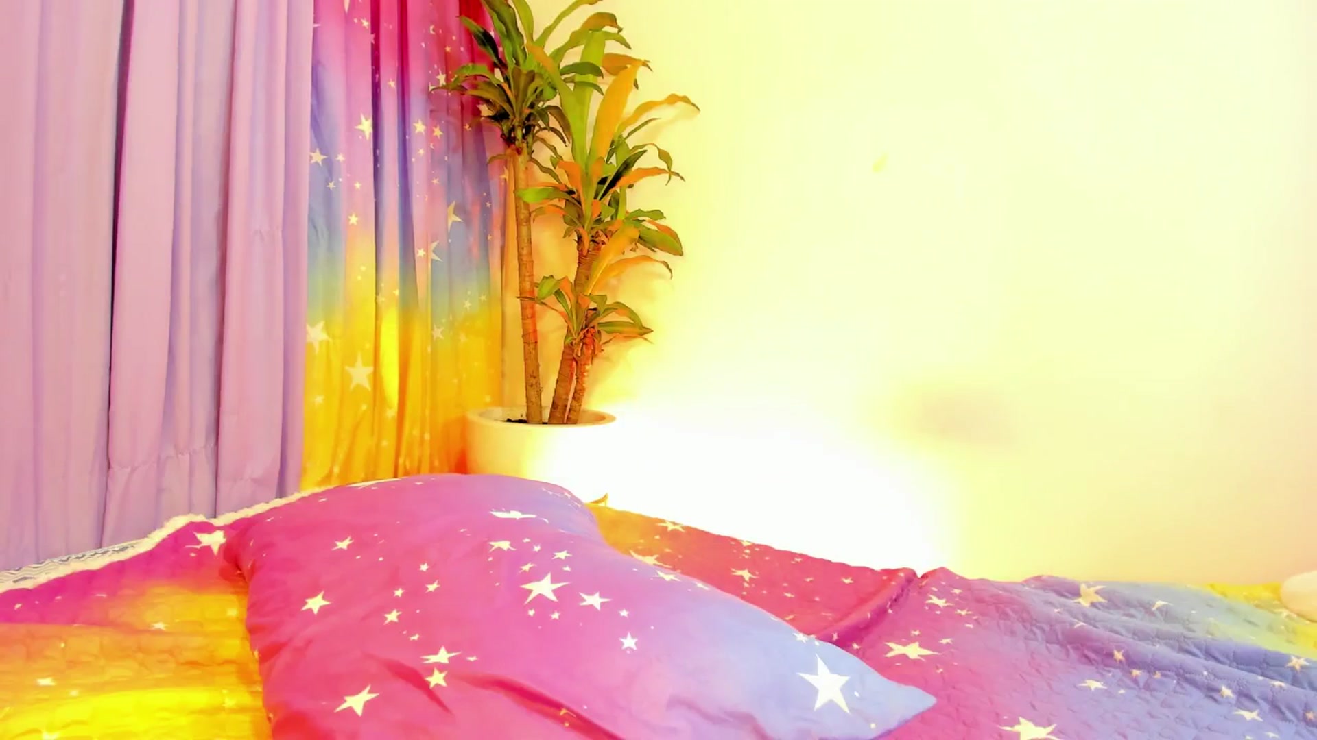 Gallery image thumbnail from Xoxo_danna's myfreecams stream on, 07/22/2025, 07:23 image 3 of 20