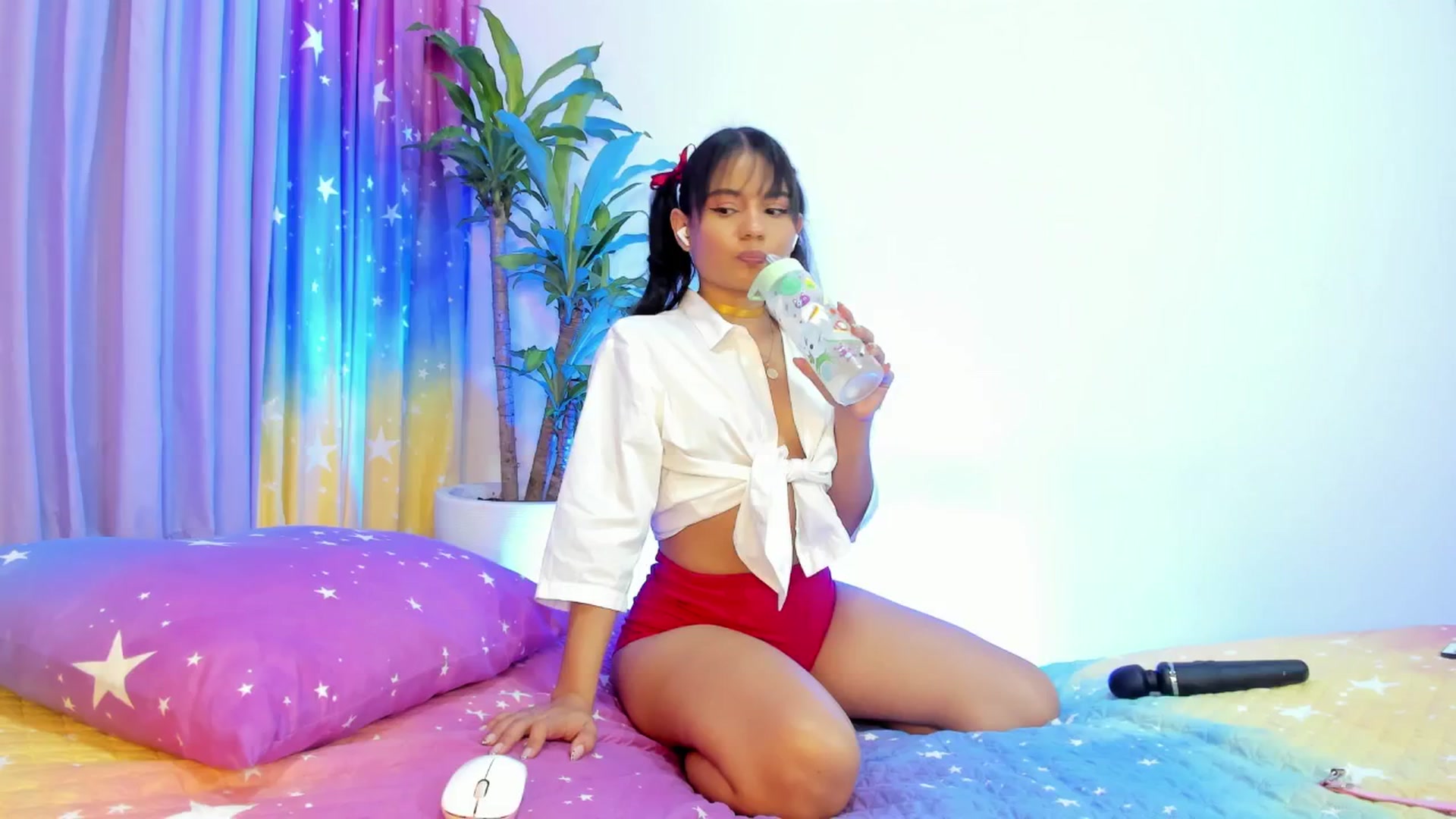 Gallery image thumbnail from Xoxo_danna's myfreecams stream on, 07/31/2025, 12:55 image 1 of 20
