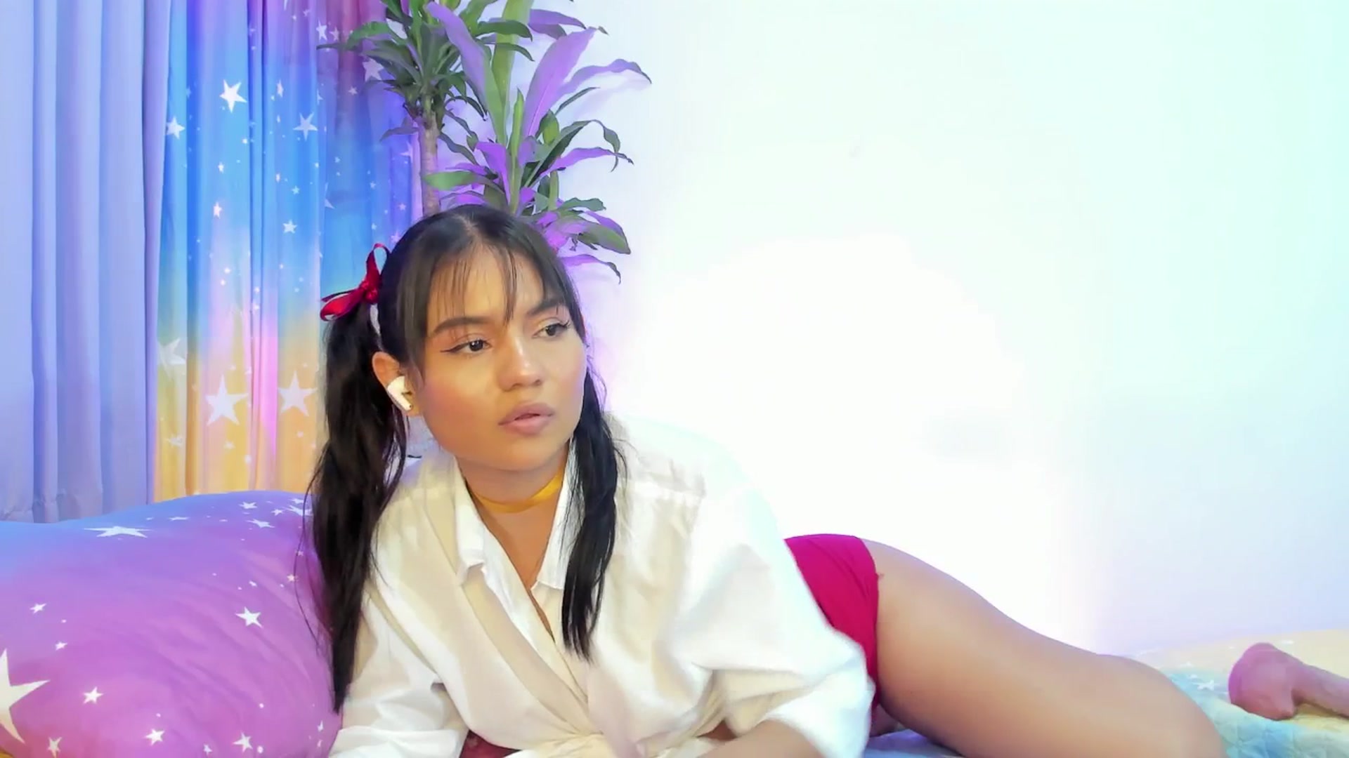 Gallery image thumbnail from Xoxo_danna's myfreecams stream on, 07/31/2025, 12:55 image 8 of 20