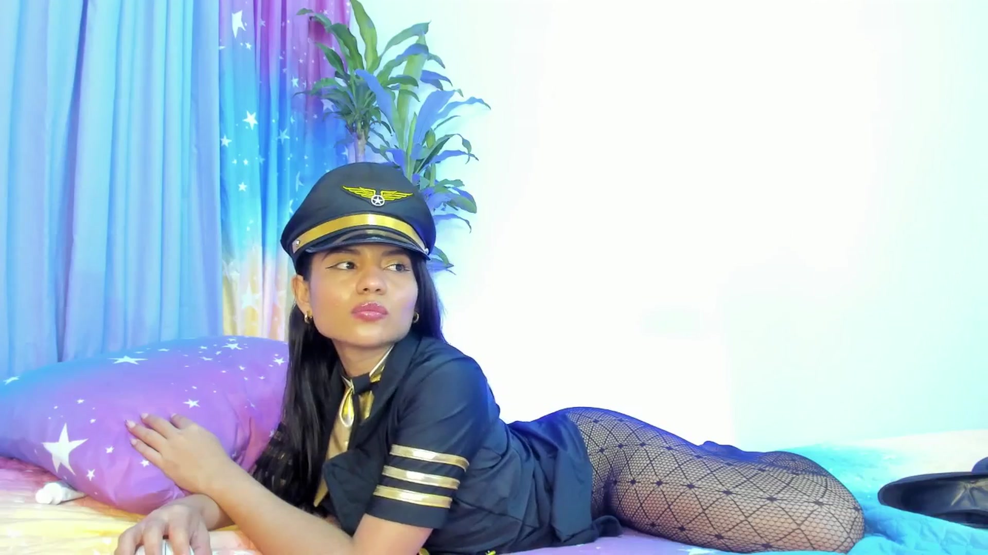 Gallery image thumbnail from Xoxo_danna's myfreecams stream on, 08/01/2025, 15:15 image 18 of 20
