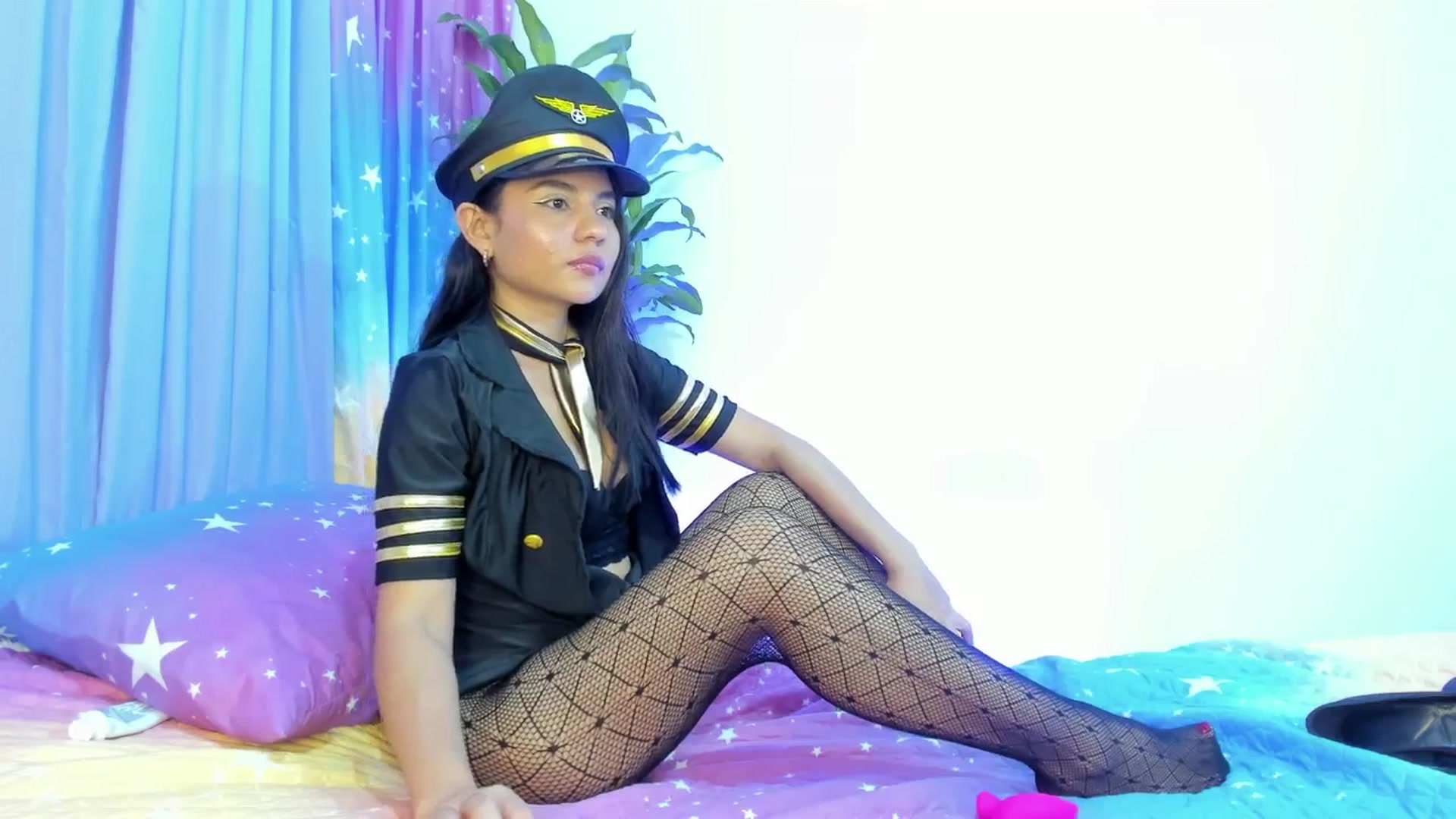 Gallery image thumbnail from Xoxo_danna's myfreecams stream on, 08/01/2025, 15:15 image 19 of 20