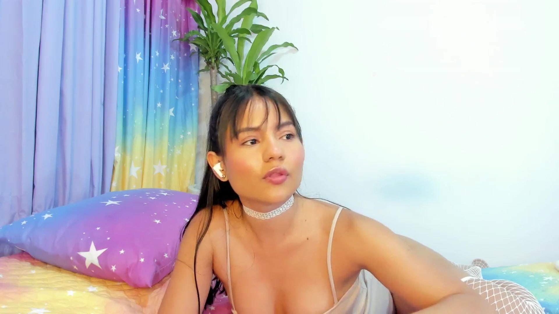 Gallery image thumbnail from Xoxo_danna's myfreecams stream on, 08/05/2025, 12:20 image 12 of 20