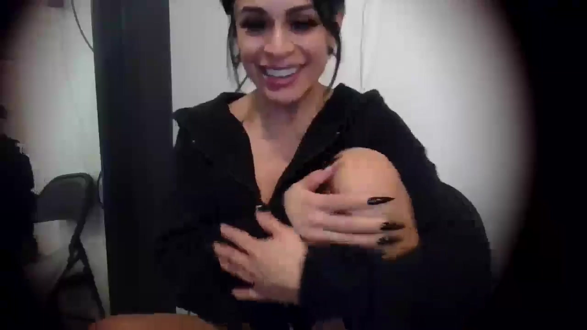Gallery image thumbnail from Xreya's myfreecams stream on, 02/10/2025, 22:43 image 18 of 20