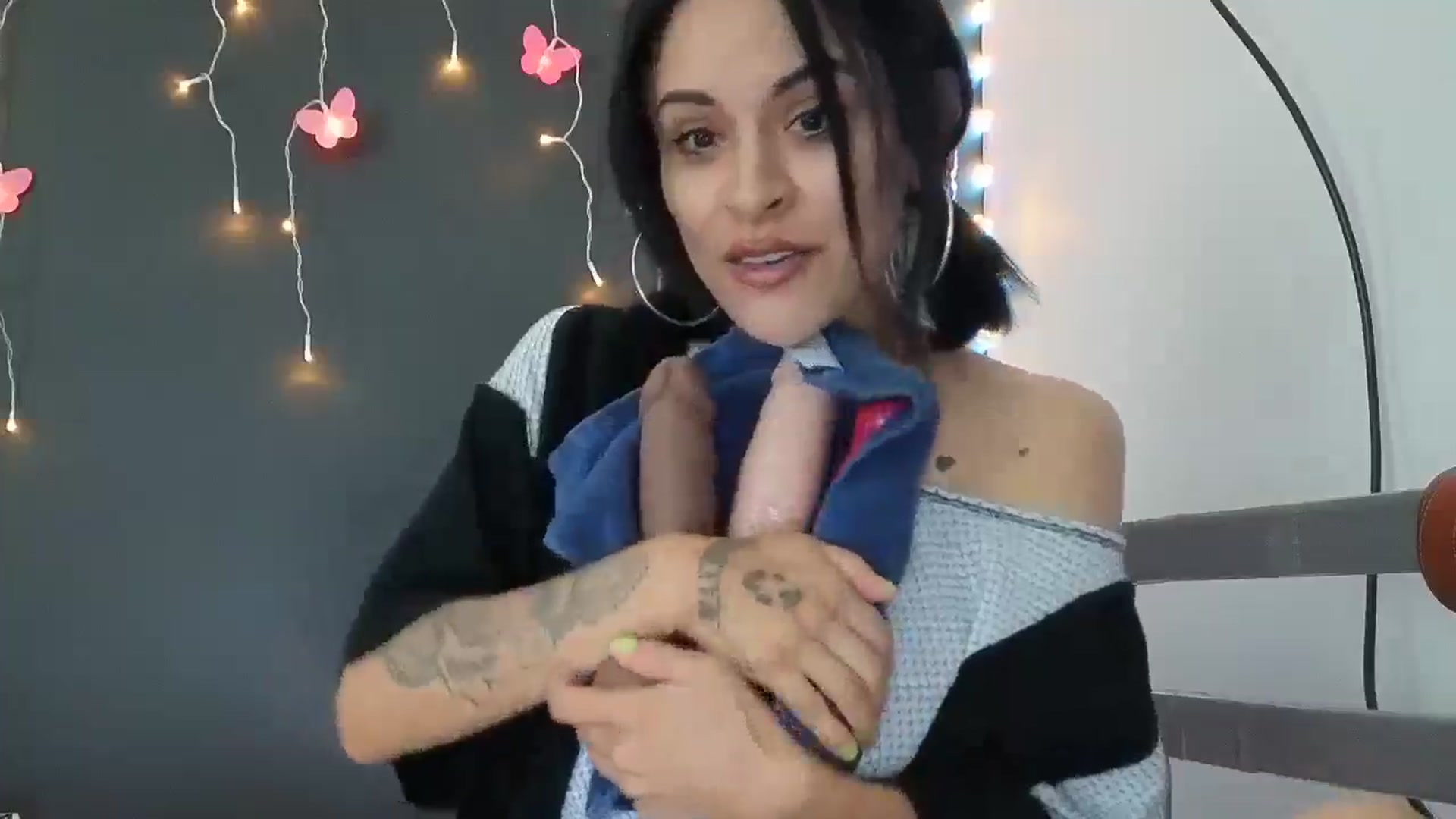 Gallery image thumbnail from Xreya's myfreecams stream on, 10/06/2025, 20:49 image 2 of 20