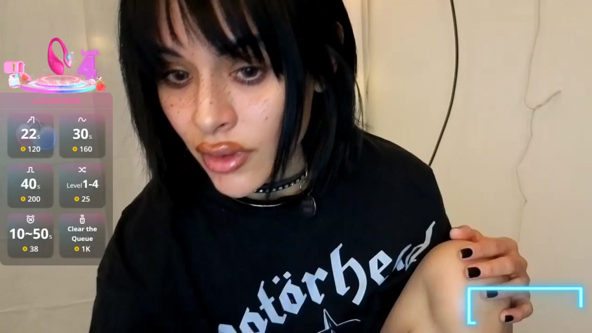 Gallery image thumbnail from Xreya's myfreecams stream on, 12/02/2025, 20:15 image 1 of 20