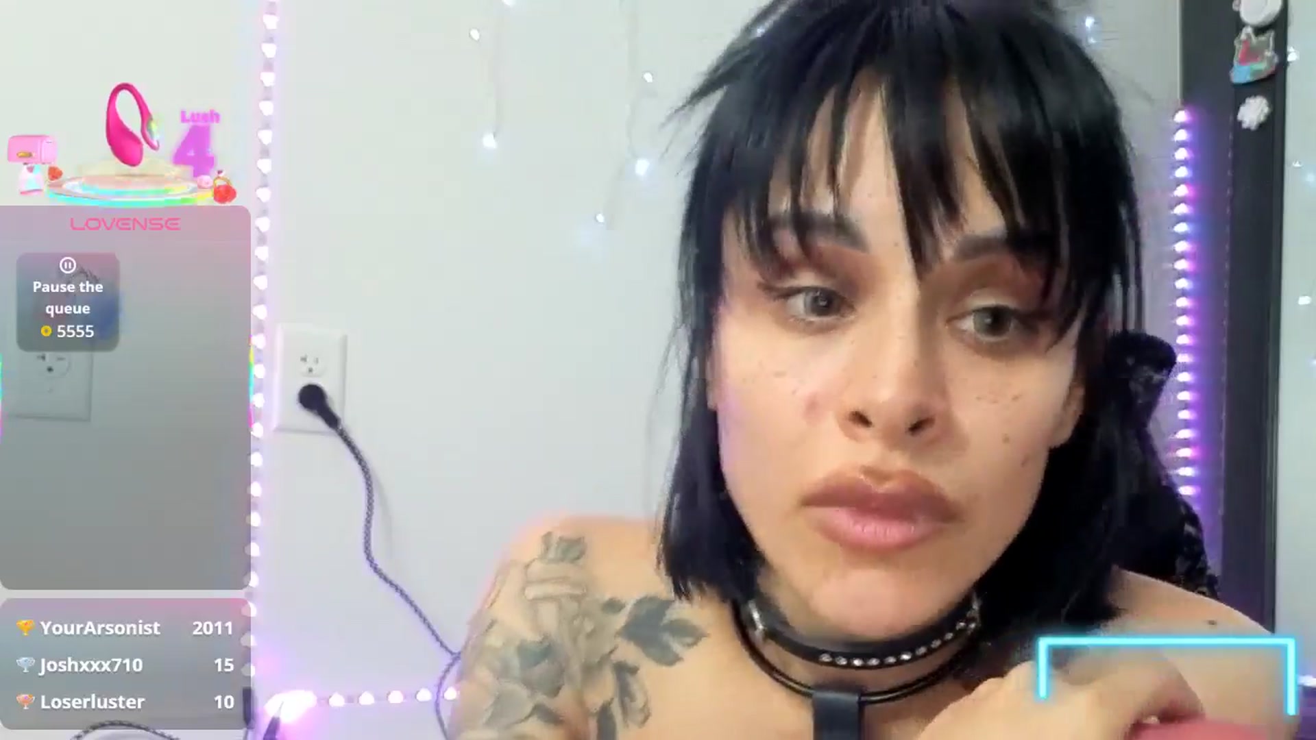 Gallery image thumbnail from Xreya's myfreecams stream on, 12/11/2025, 20:43 image 6 of 20
