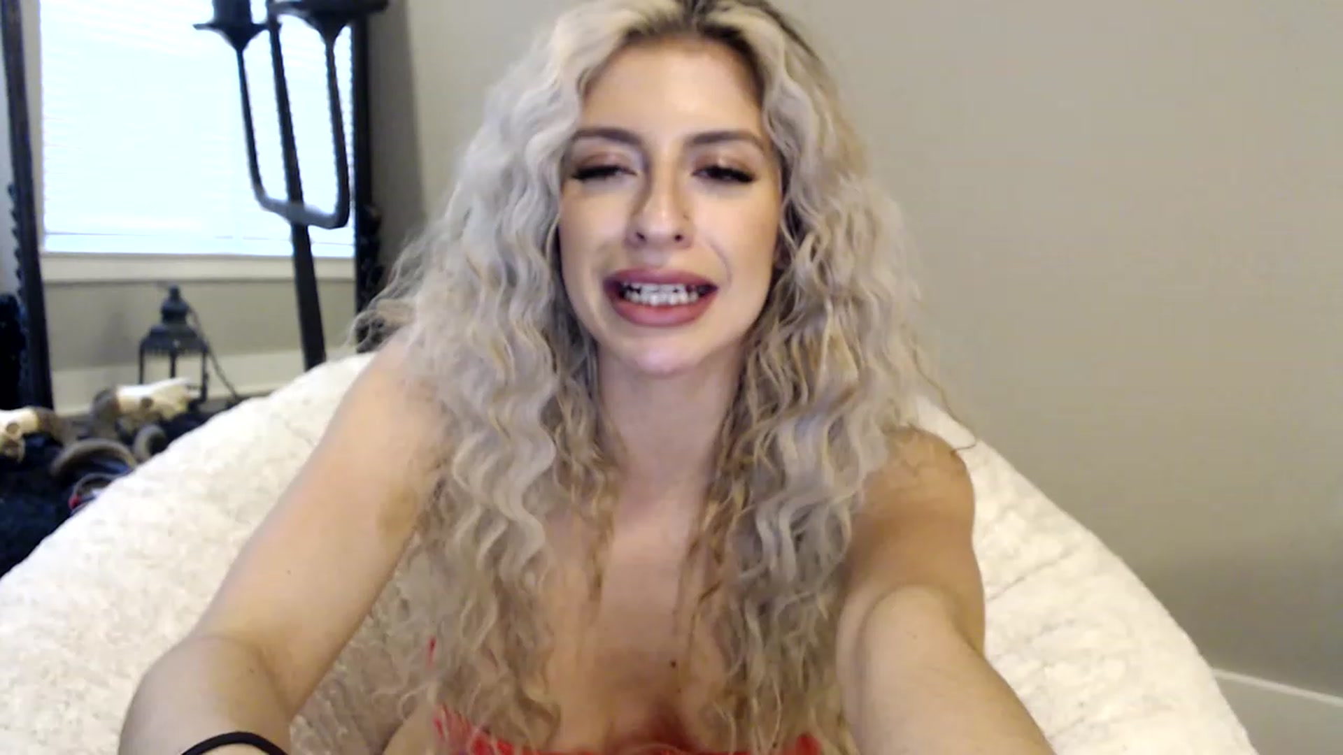 Gallery image thumbnail from XxRoseKitty's myfreecams stream on, 12/01/2022, 14:21 image 5 of 20