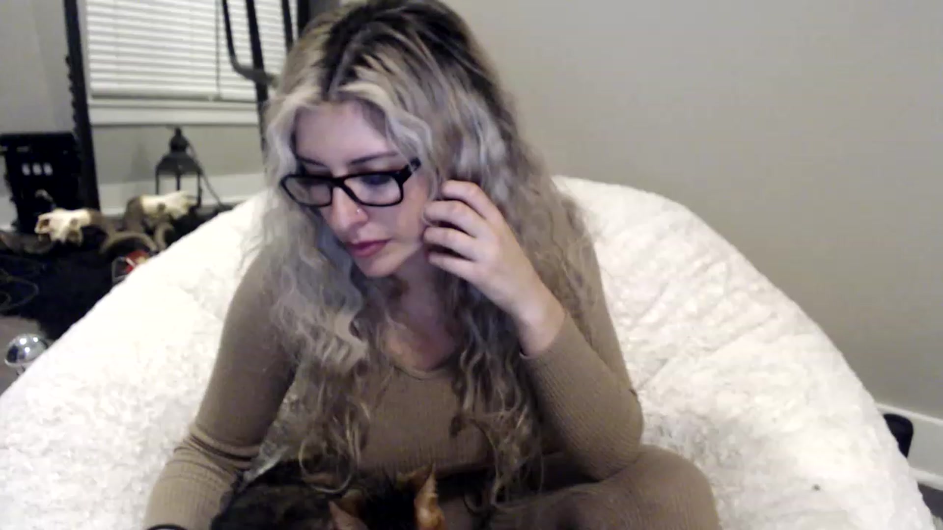 Gallery image thumbnail from XxRoseKitty's myfreecams stream on, 12/02/2022, 24:37 image 17 of 20