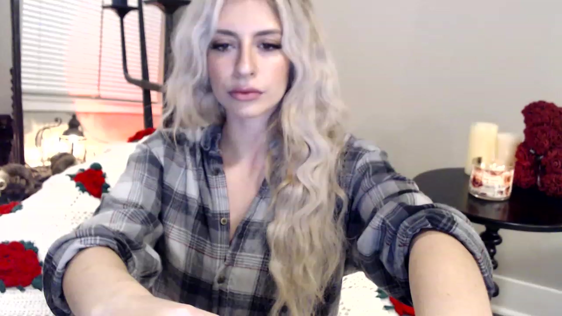 Gallery image thumbnail from XxRoseKitty's myfreecams stream on, 12/05/2022, 09:20 image 2 of 20