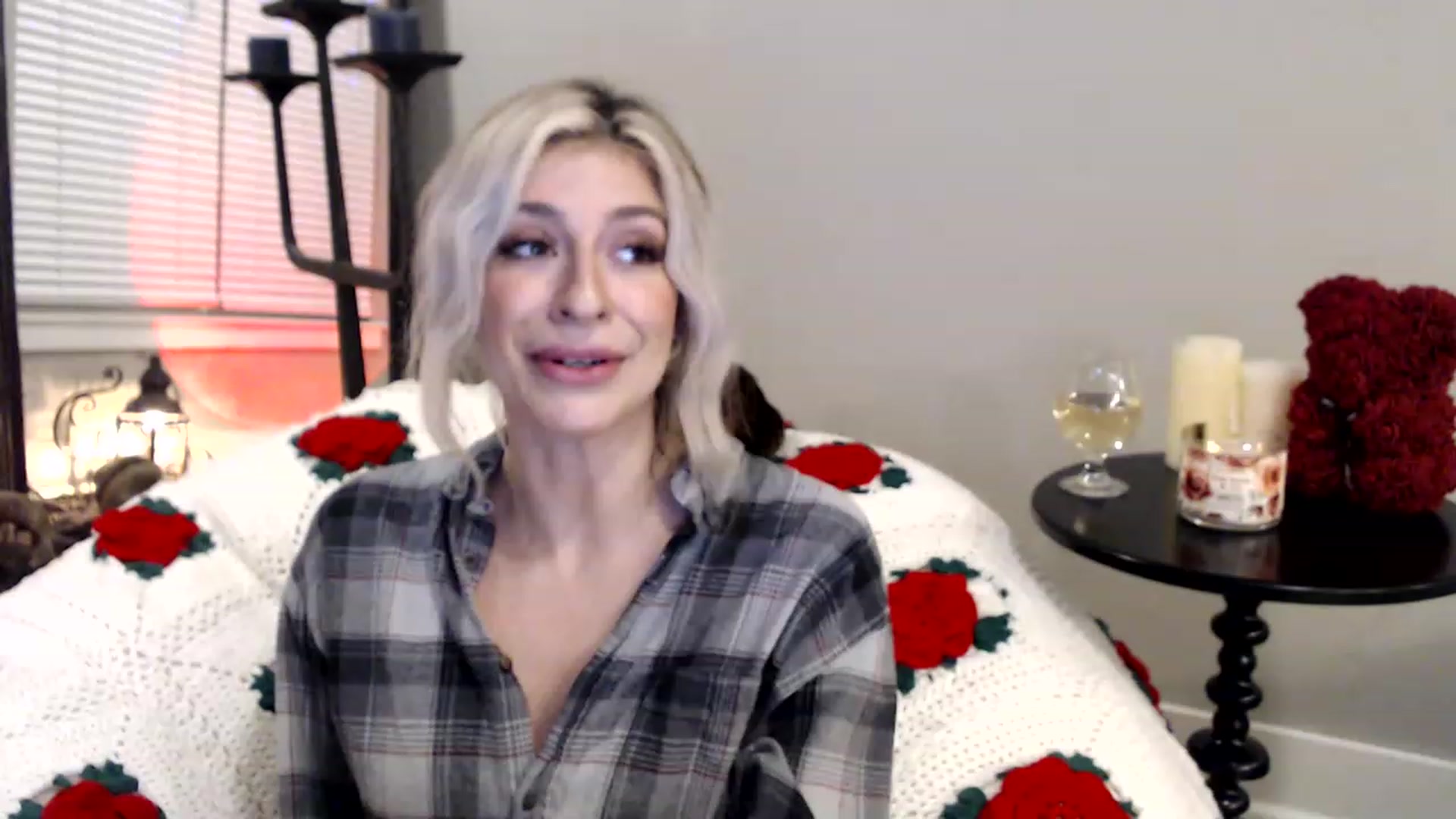 Gallery image thumbnail from XxRoseKitty's myfreecams stream on, 12/05/2022, 09:20 image 11 of 20