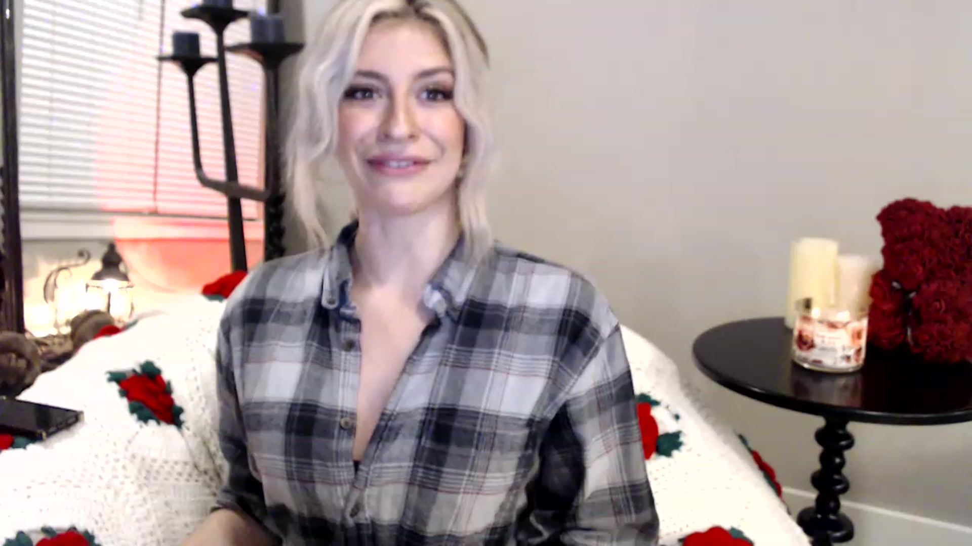 Gallery image thumbnail from XxRoseKitty's myfreecams stream on, 12/05/2022, 09:20 image 6 of 20